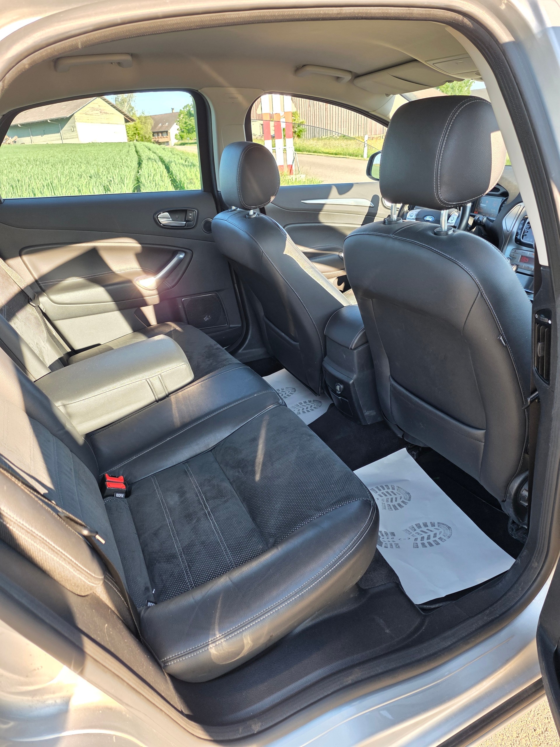 FORD Mondeo 2.0 TDCi 16V Titanium Executive Automatic-image-15