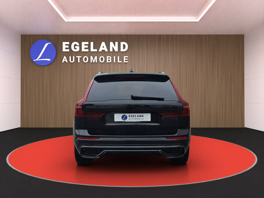 VOLVO XC60 2.0 B5 MH Plus Black Edition AWD-image-5