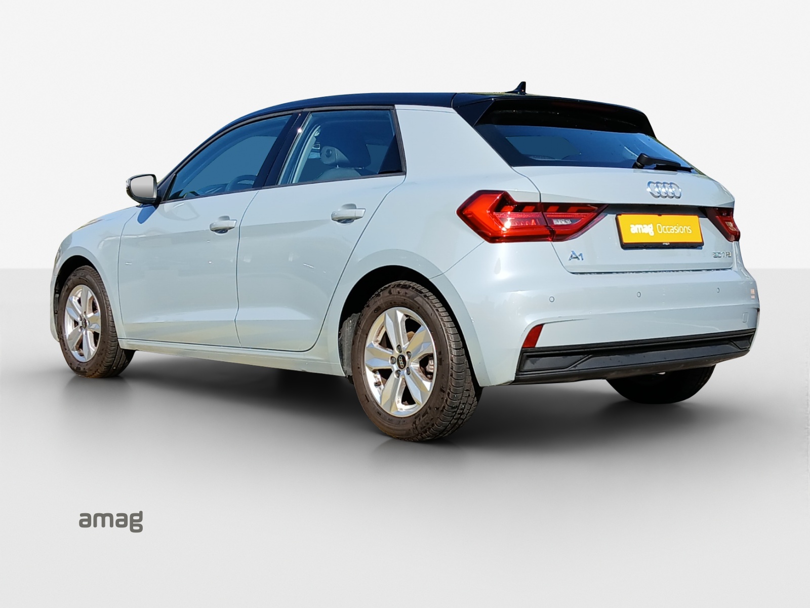 AUDI A1 Sportback 30 TFSI Attraction S-tronic-image-2