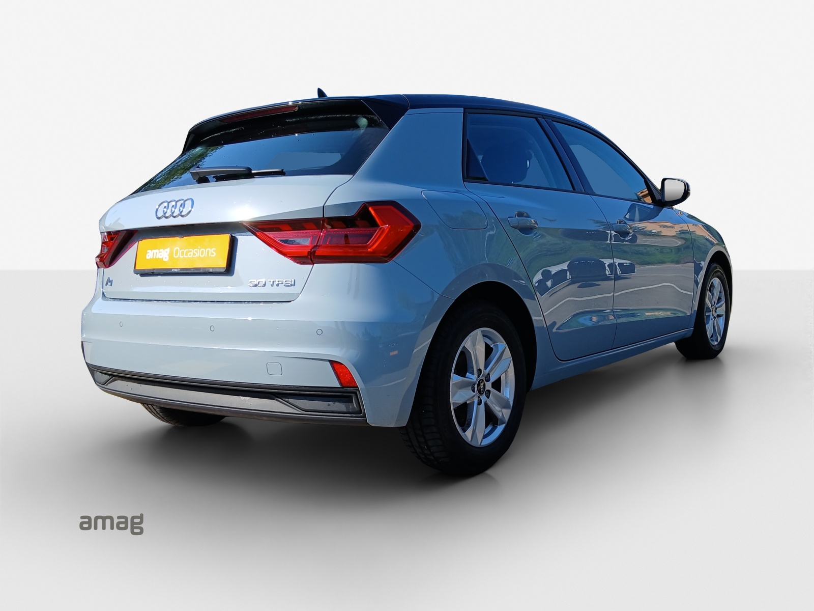 AUDI A1 Sportback 30 TFSI Attraction S-tronic-image-4