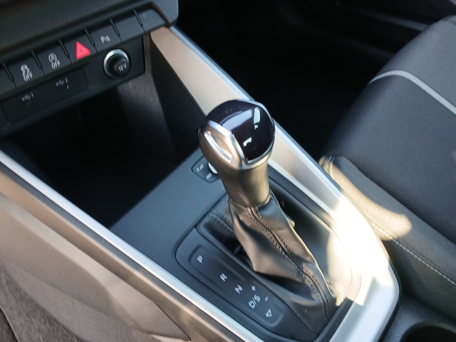 AUDI A1 Sportback 30 TFSI Attraction S-tronic-image-14