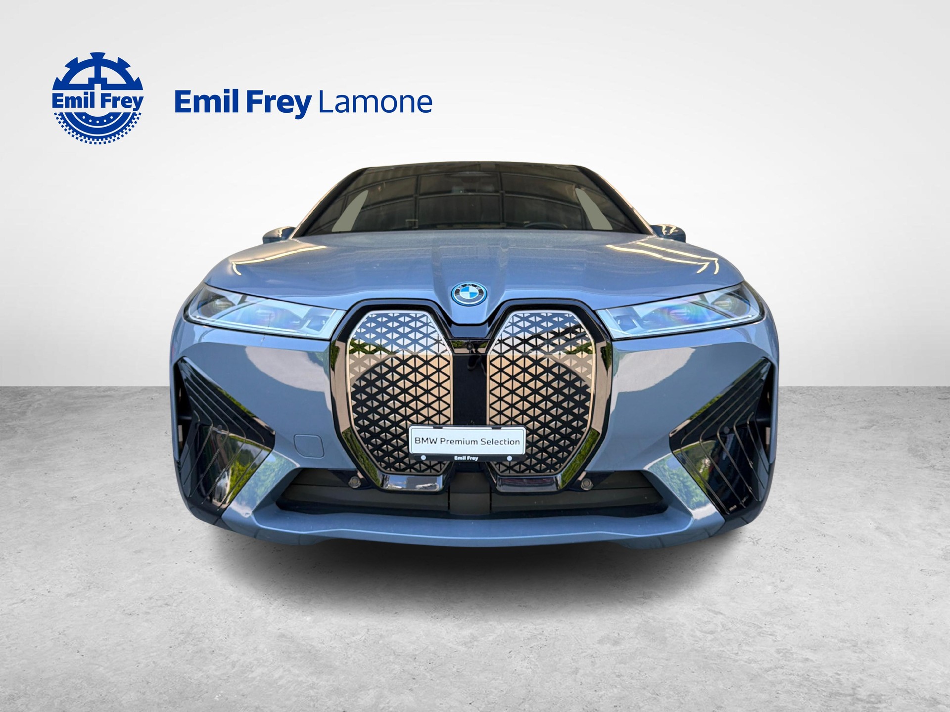 BMW iX M60-image-10