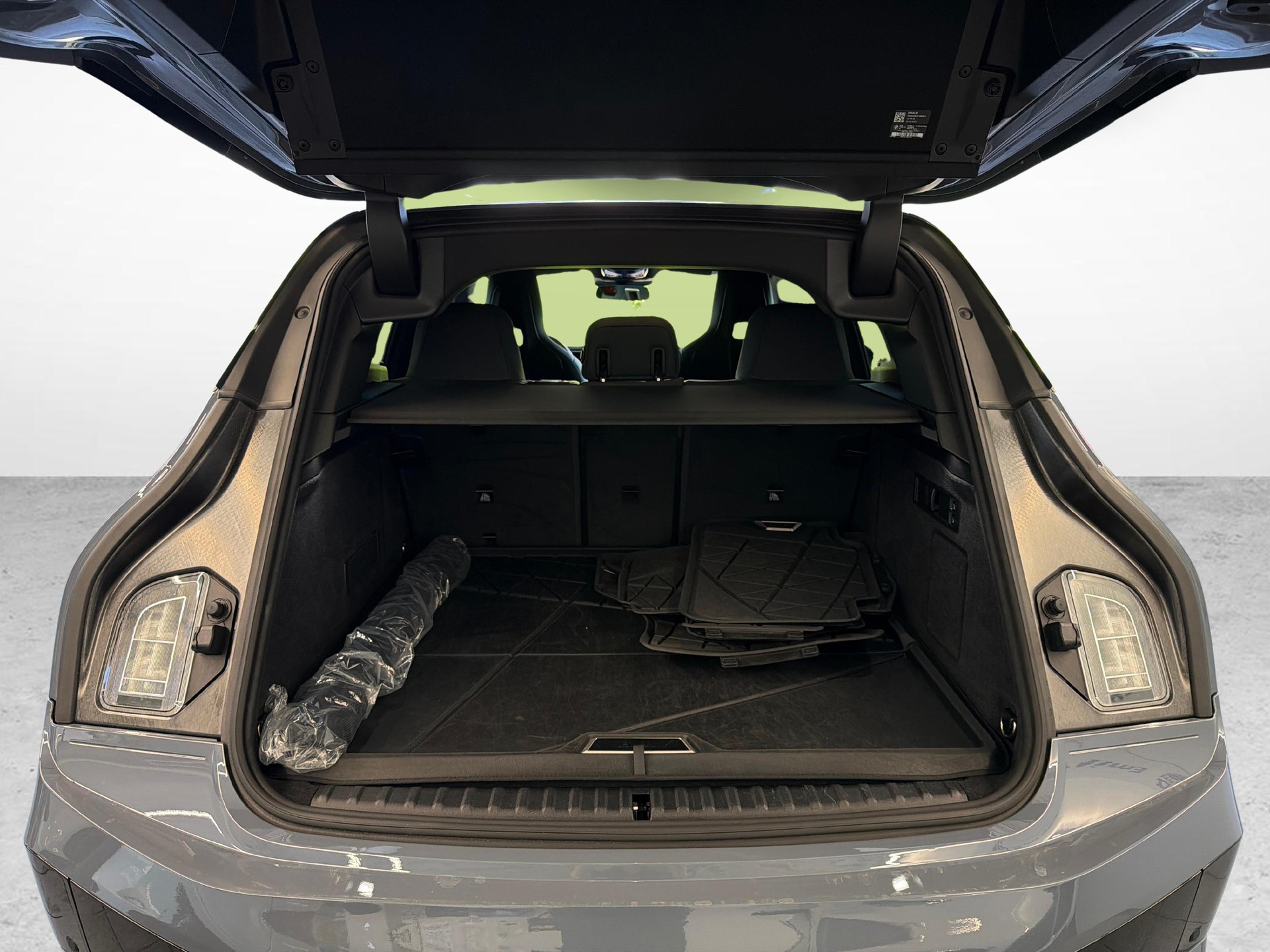 BMW iX M60-image-22