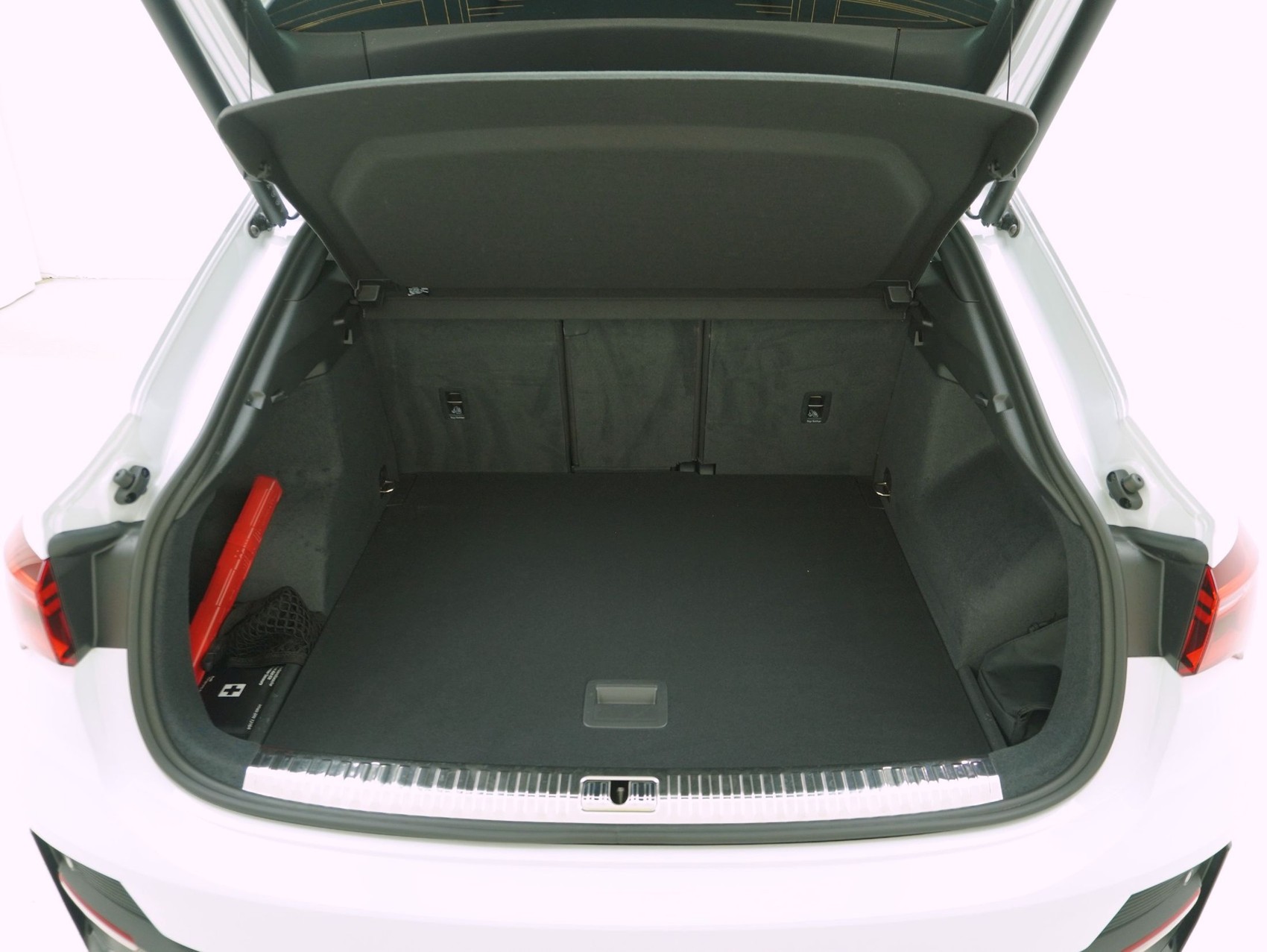 AUDI Q3 Sportback 45 TFSI S line quattro S-Tronic-image-11