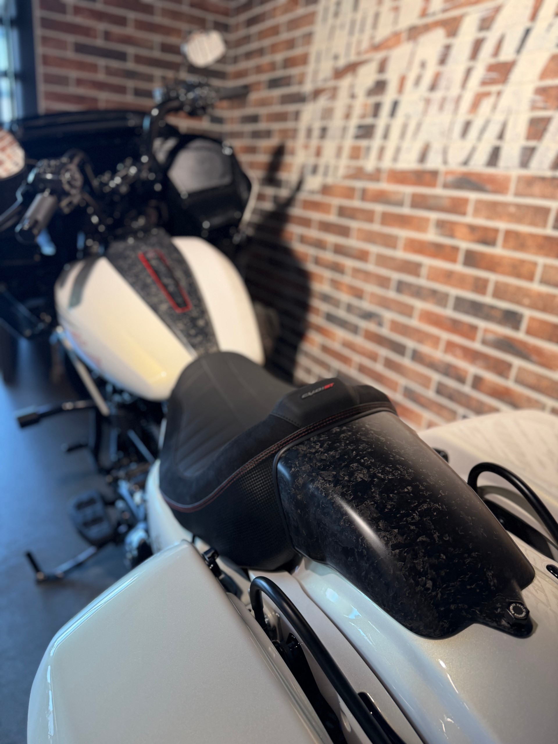 HARLEY-DAVIDSON FLTRXSTSE Road Glide 121 CVO-image-6
