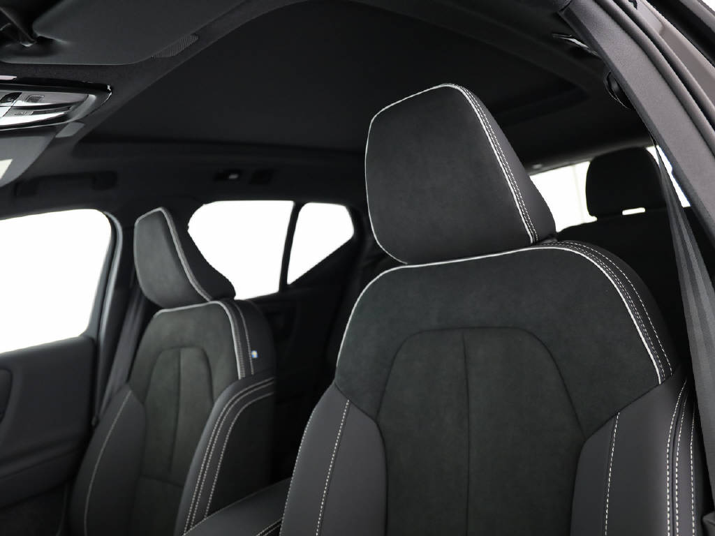 VOLVO EX40 Twin Ultra AWD XCENTRIC-image-26