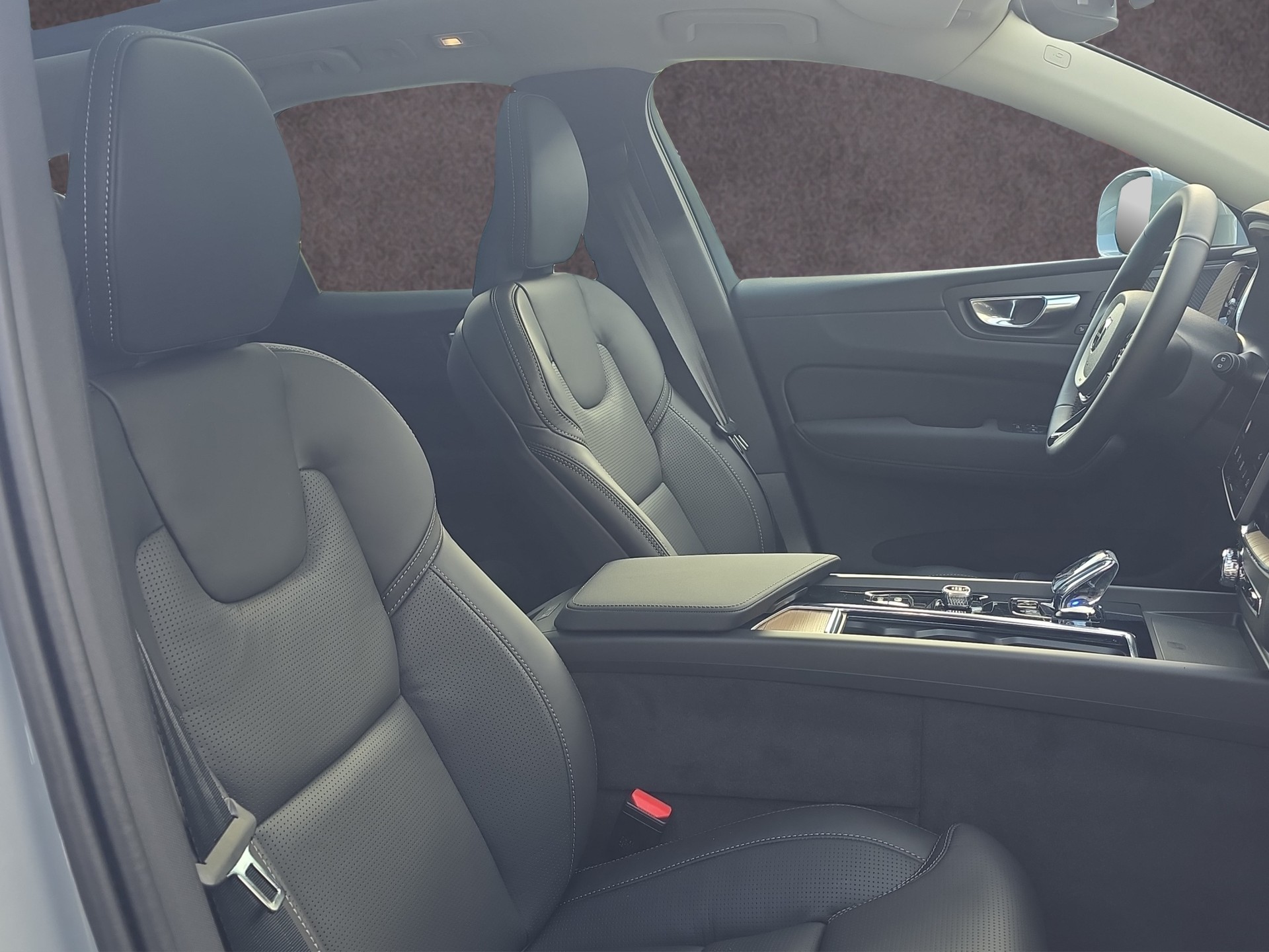 VOLVO XC60 2.0 T6 TE Ultra Bright eAWD-image-12