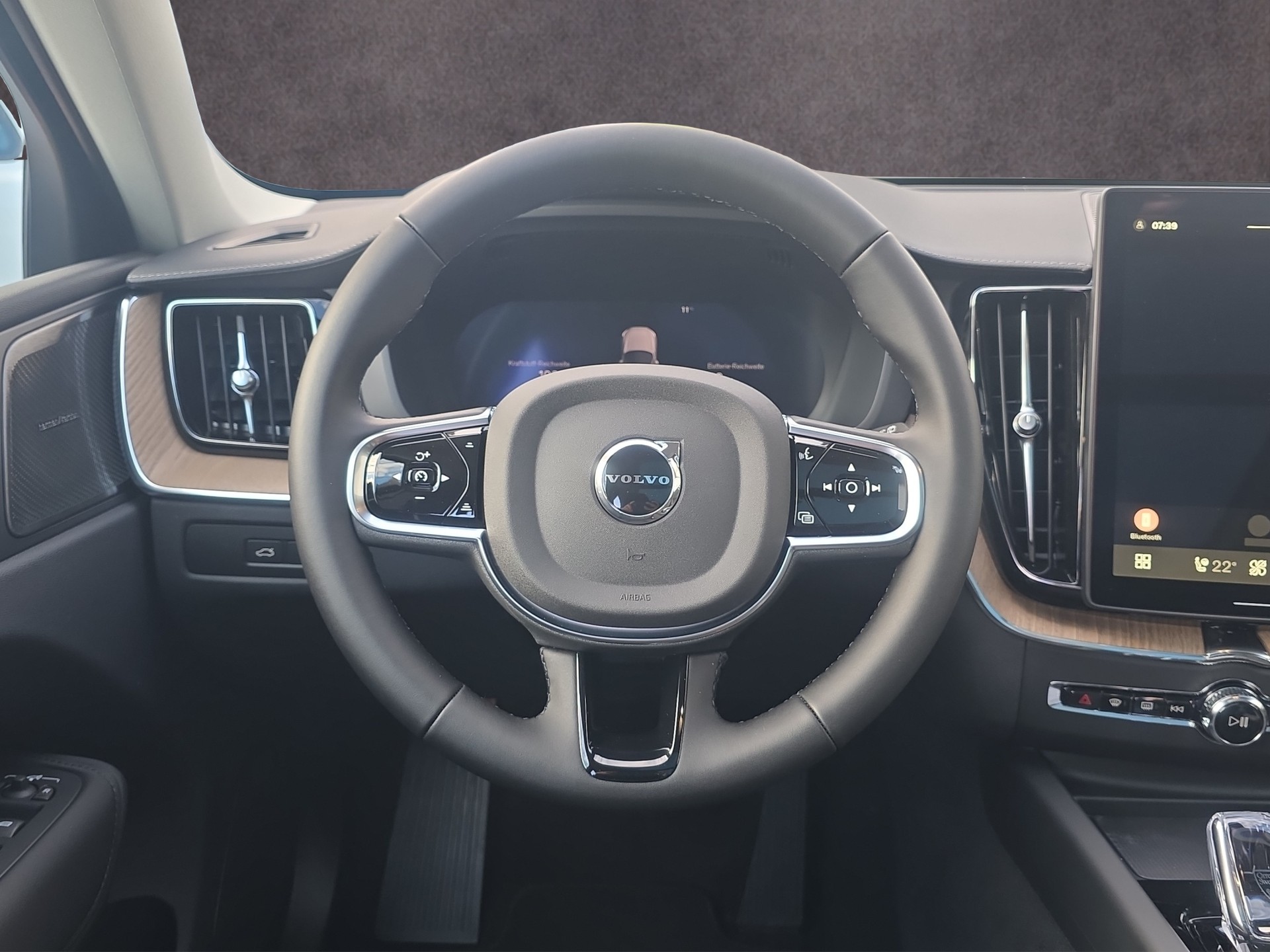 VOLVO XC60 2.0 T6 TE Ultra Bright eAWD-image-16