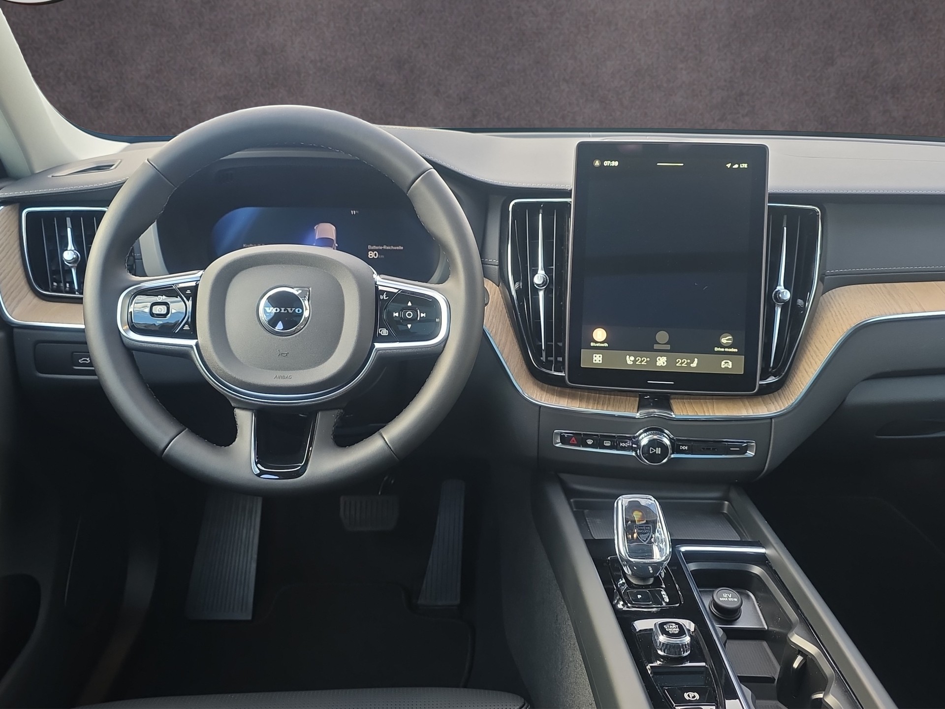 VOLVO XC60 2.0 T6 TE Ultra Bright eAWD-image-15
