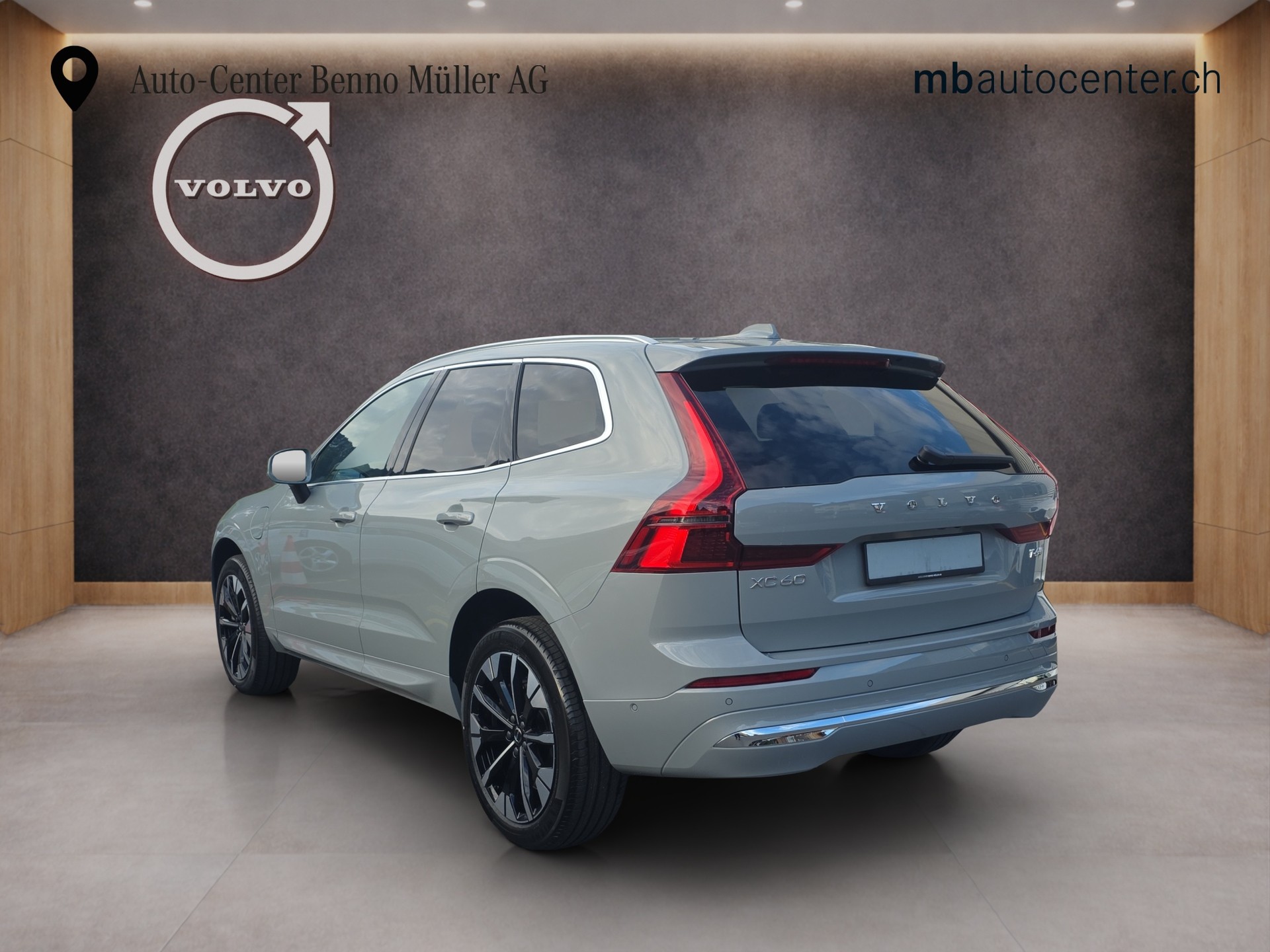VOLVO XC60 2.0 T6 TE Ultra Bright eAWD-image-2
