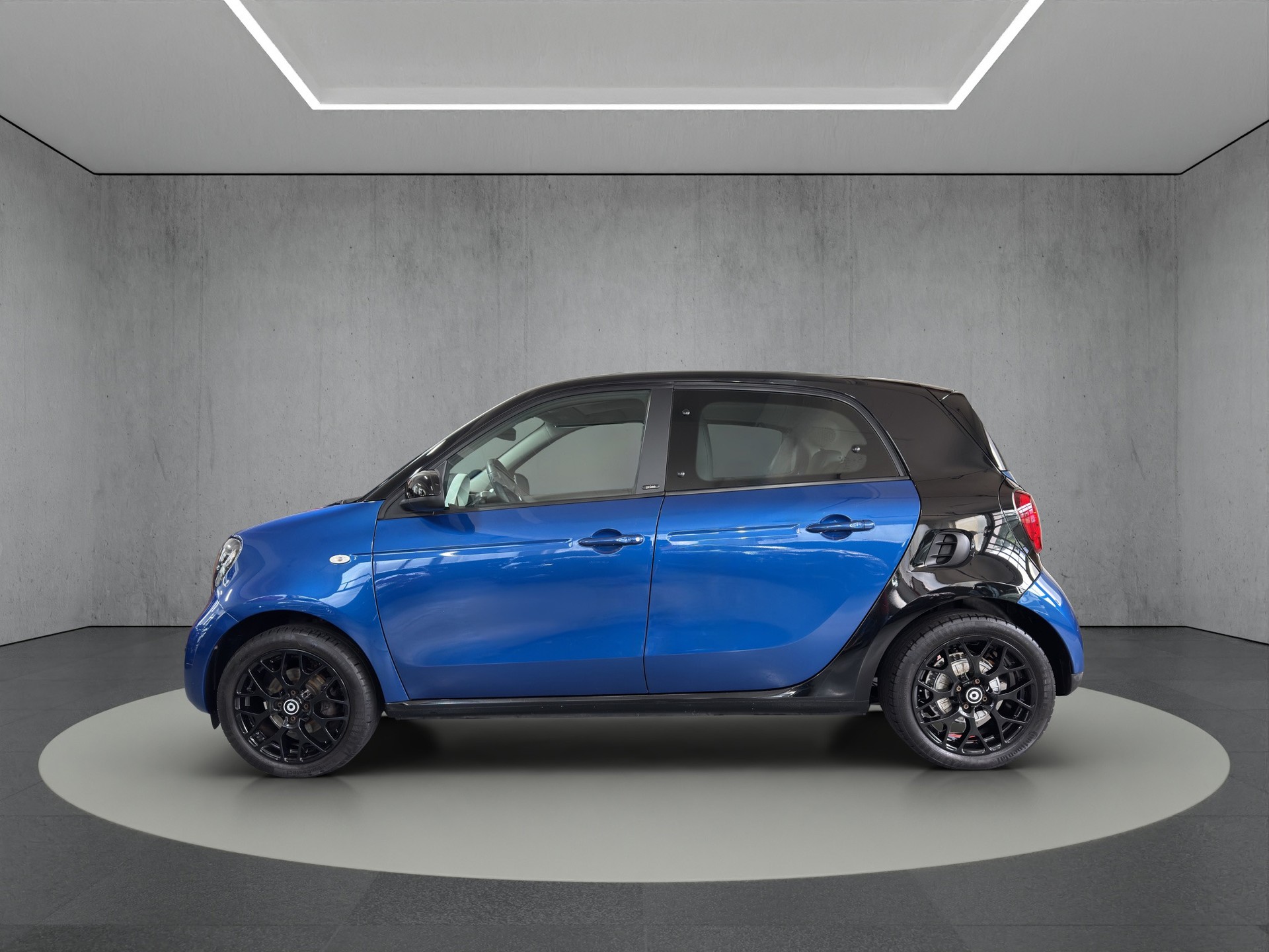 SMART forfour prime "Faltdach-Leder-JBL"-showroom-element-2