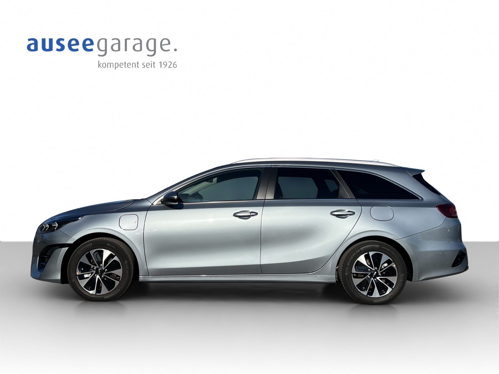 KIA Ceed SW 1.6 GDi Plug-in Hybrid Style-image-2