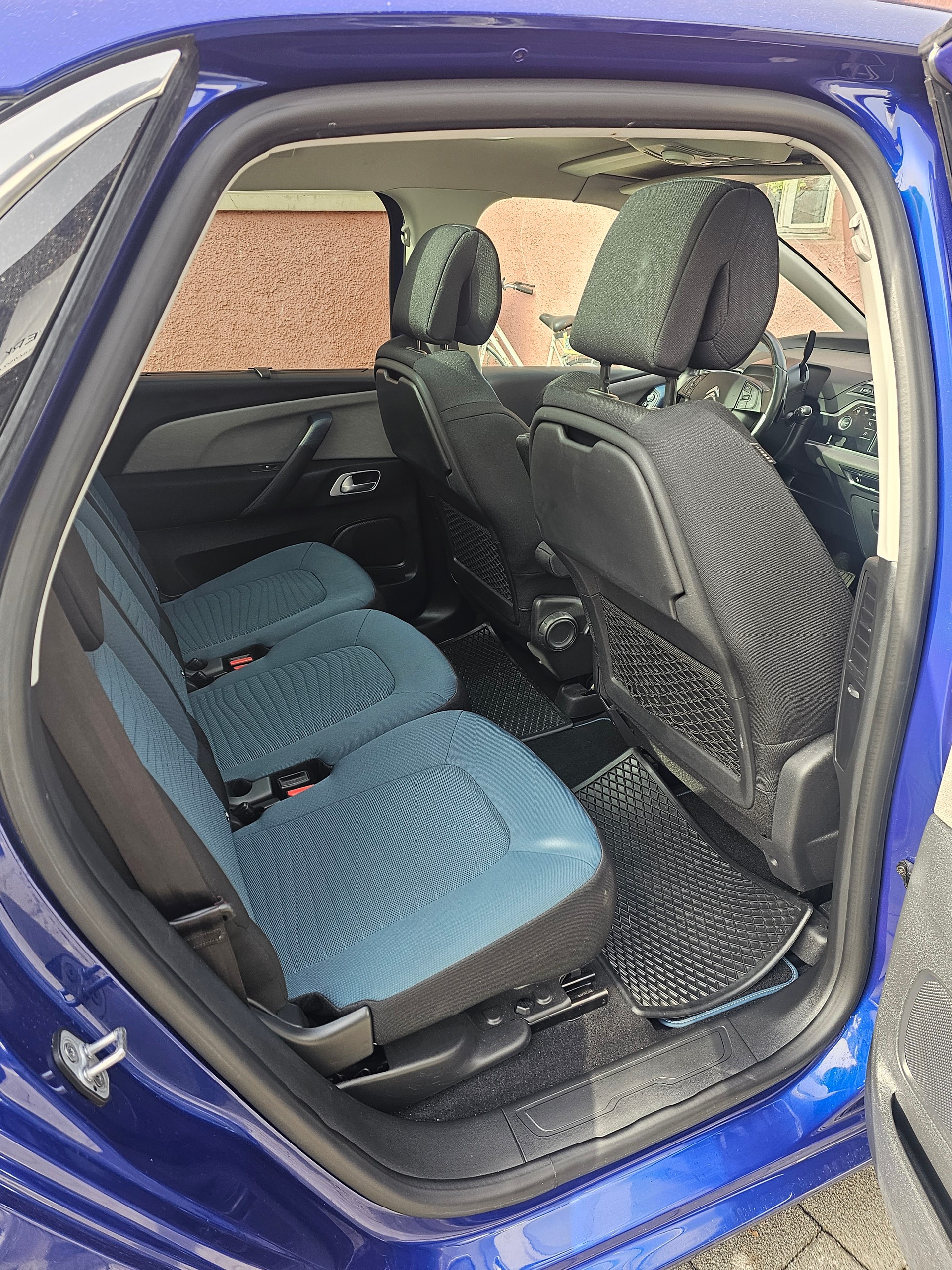 CITROEN C4 Picasso 1.2 Pure Tech Shine EAT6-image-6