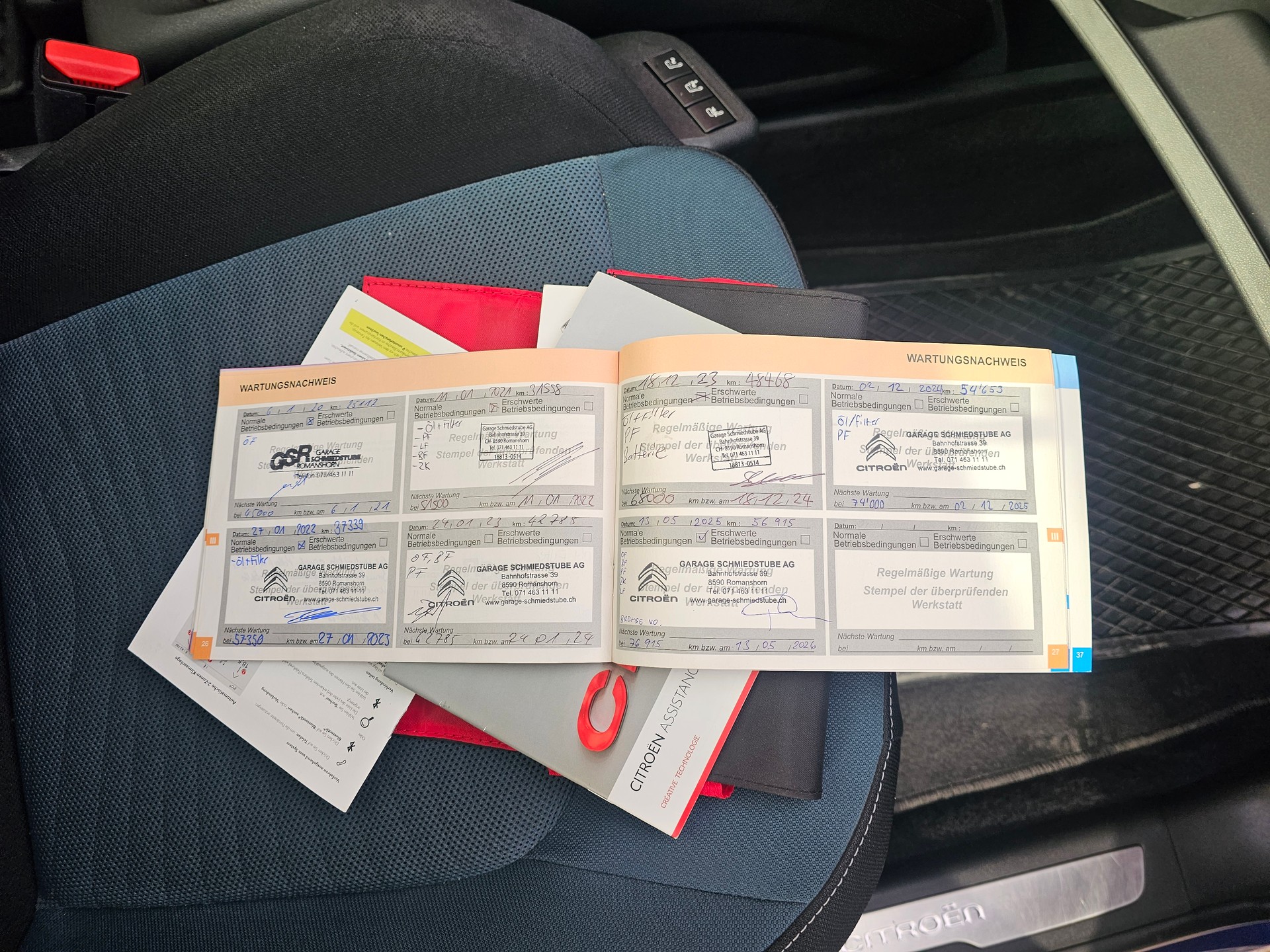CITROEN C4 Picasso 1.2 Pure Tech Shine EAT6-image-8