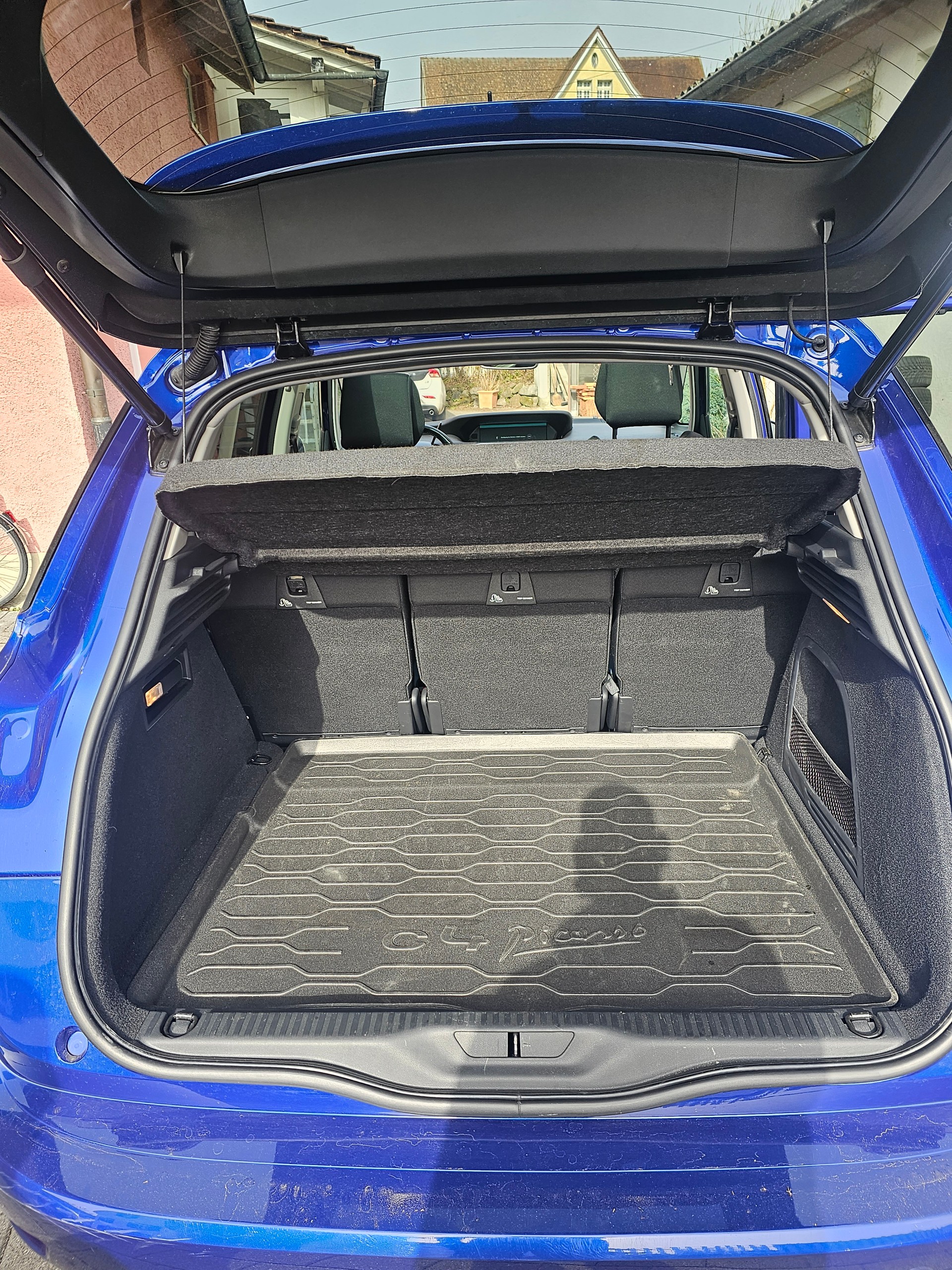 CITROEN C4 Picasso 1.2 Pure Tech Shine EAT6-image-5