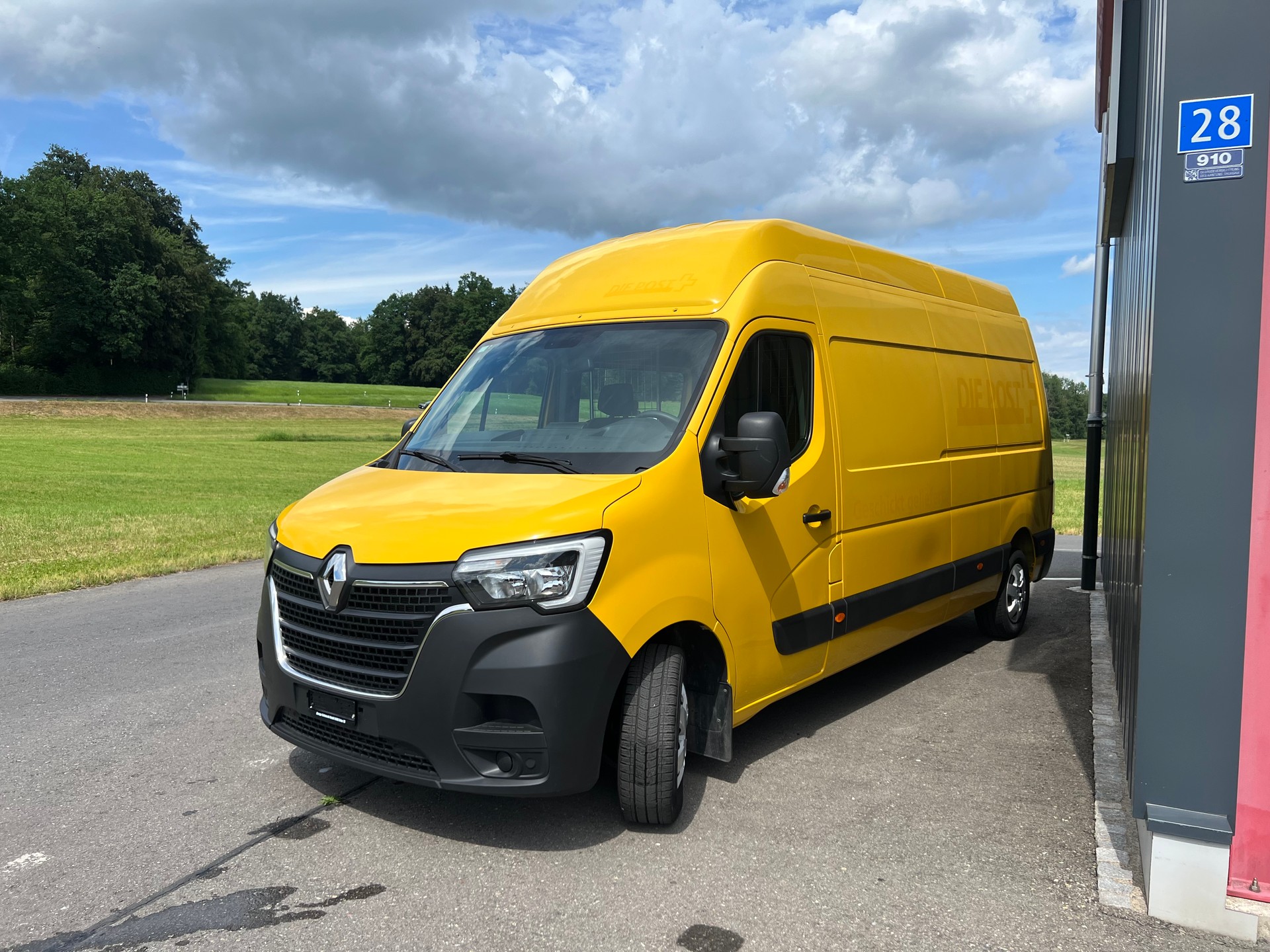 RENAULT Master T35 2.3dCi 135 L3H3