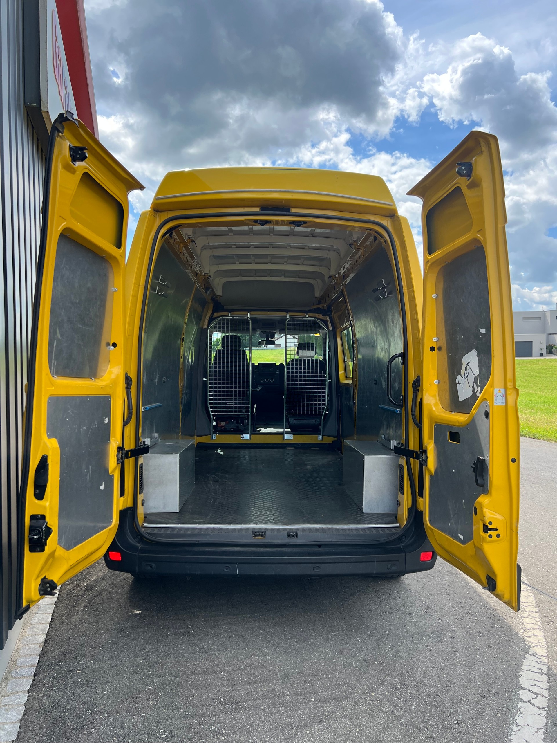 RENAULT Master T35 2.3dCi 135 L3H3-image-7