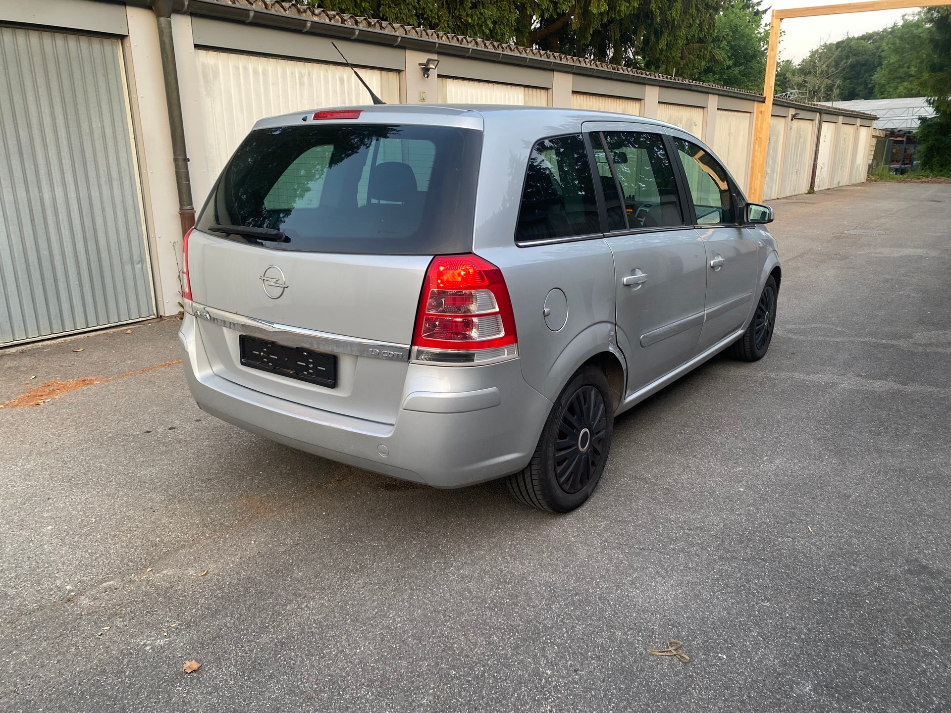OPEL 1.9 CDTI 7 Platz Frisch MFK Automat GEtriebe-image-1