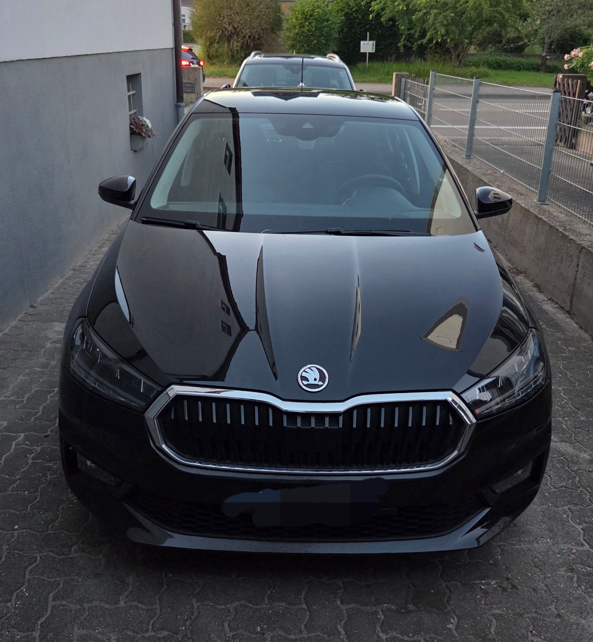 SKODA 1.0 MPI Ambition-image-1