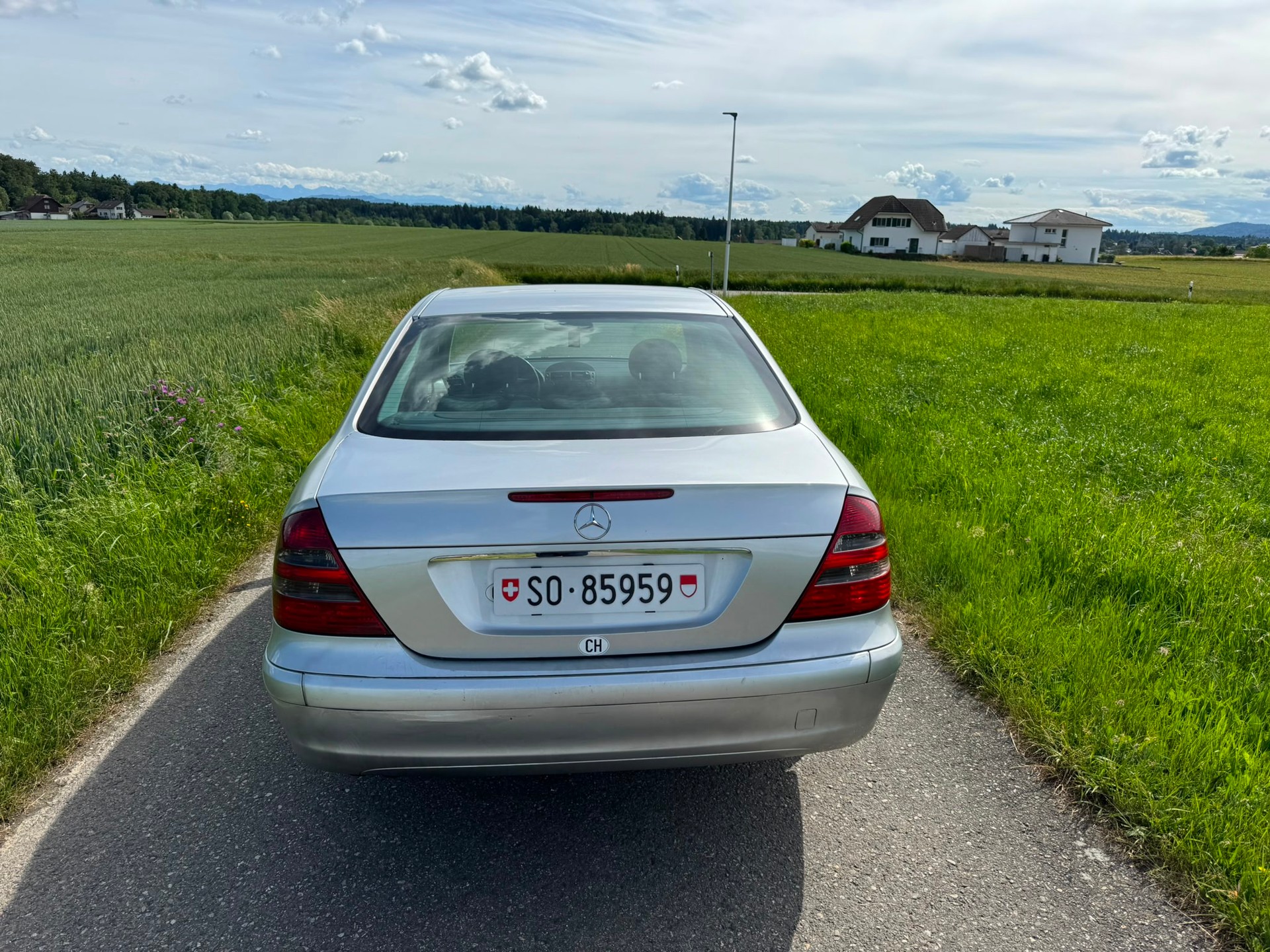 MERCEDES-BENZ E 220 CDI Classic-image-4