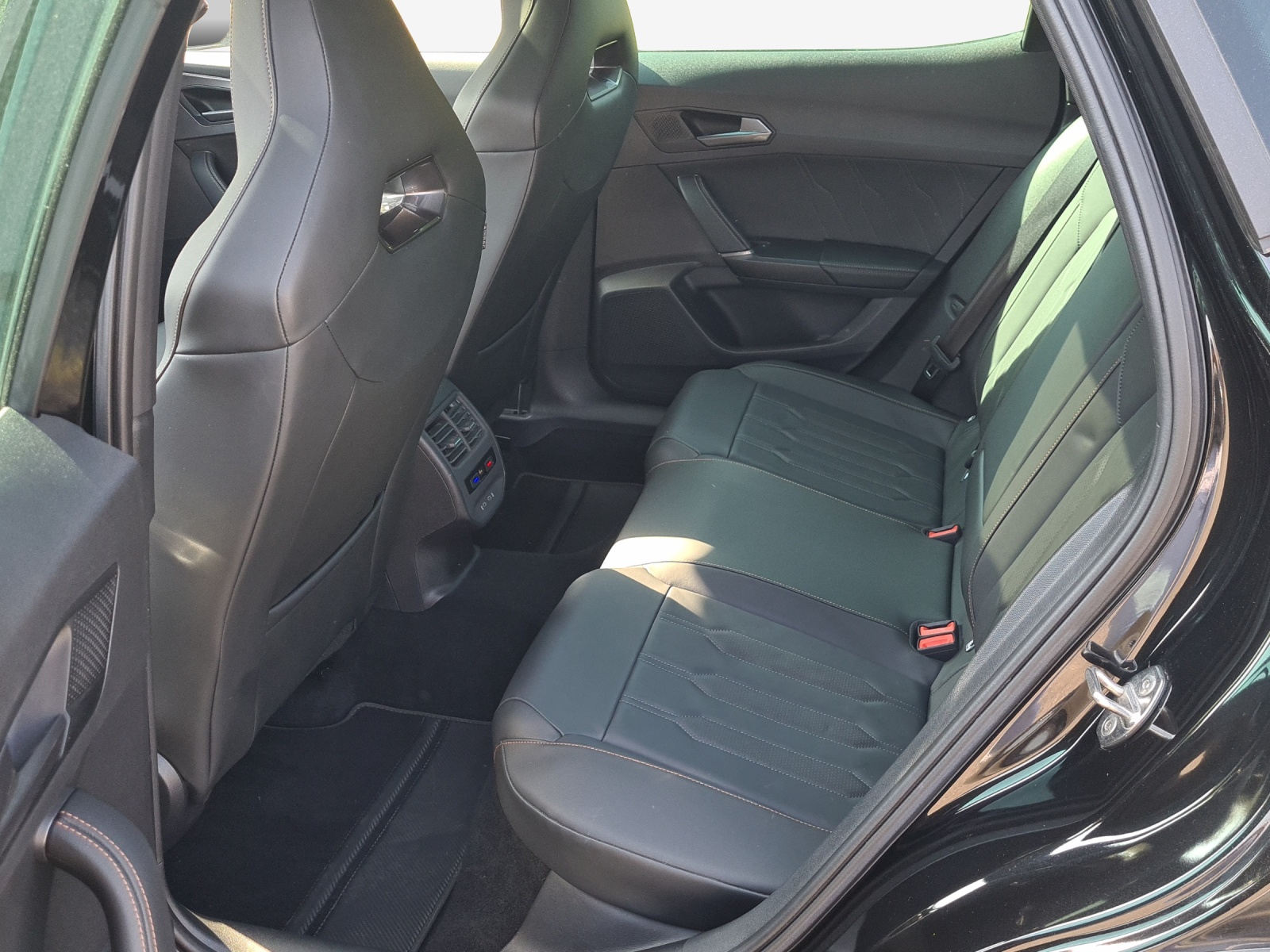 CUPRA Formentor 1.4 e-HYBRID pHEV VZ DSG-image-11