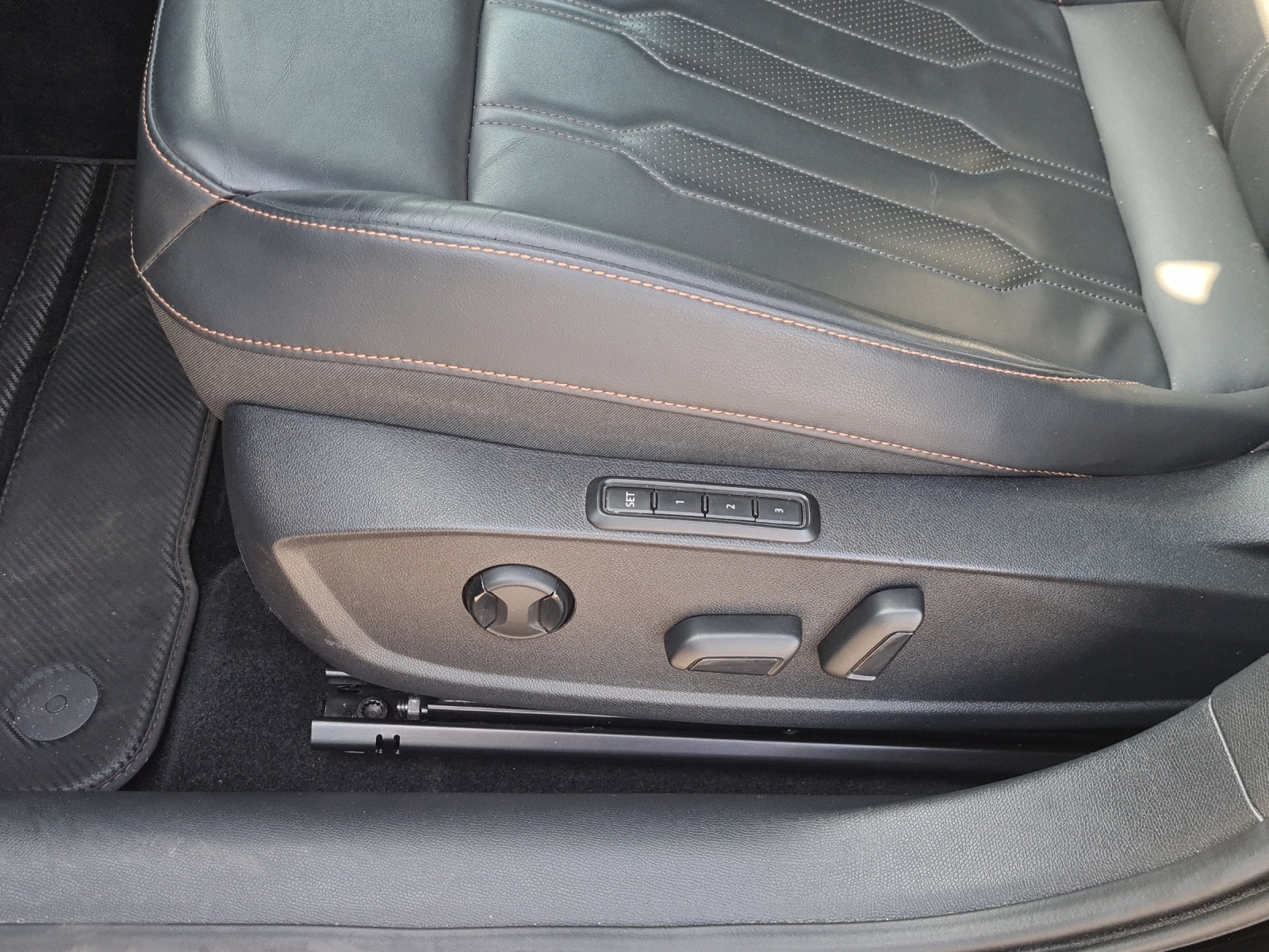 CUPRA Formentor 1.4 e-HYBRID pHEV VZ DSG-image-14