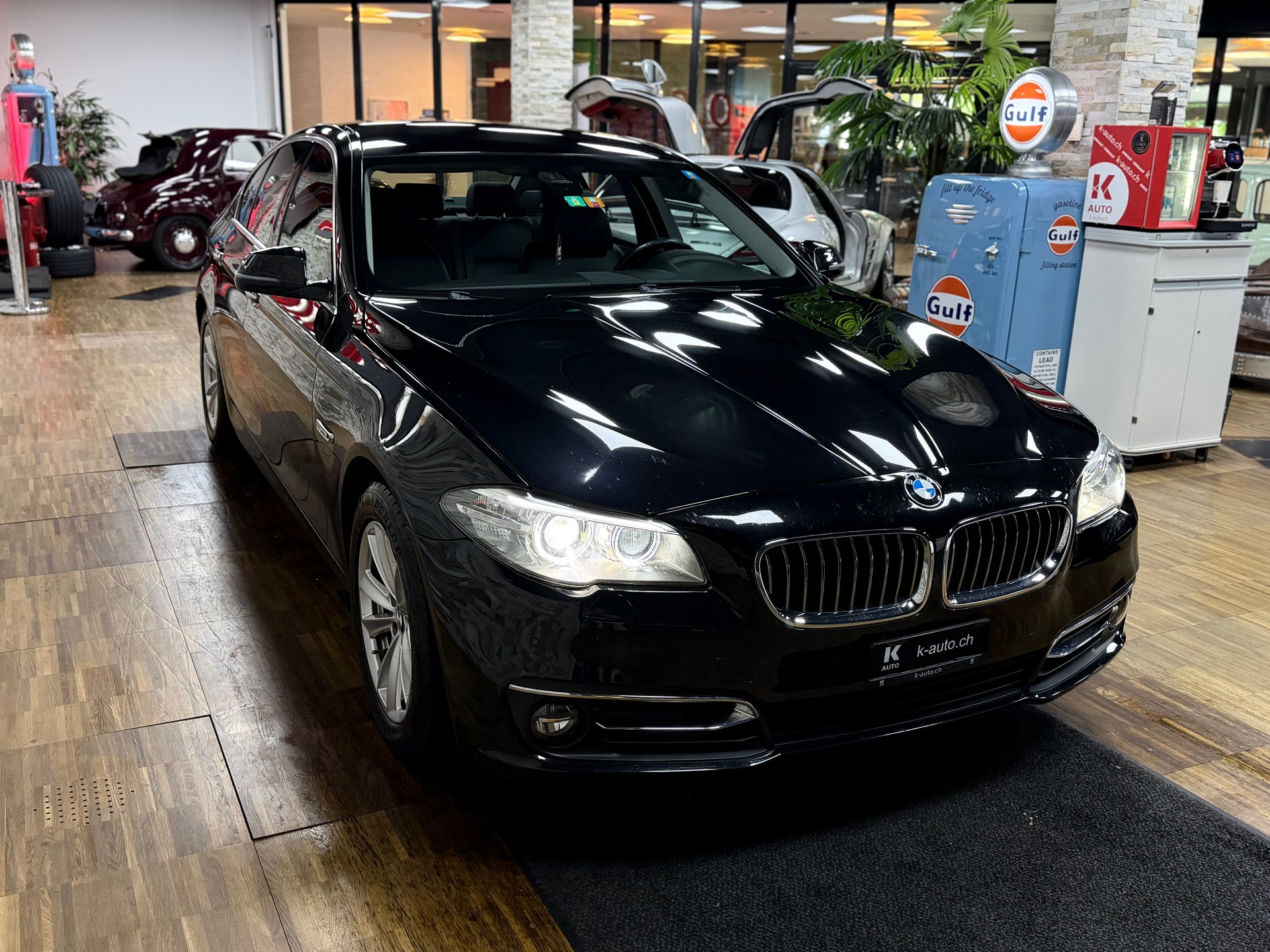 BMW 520d xDrive Luxury Line Steptronic-image-5