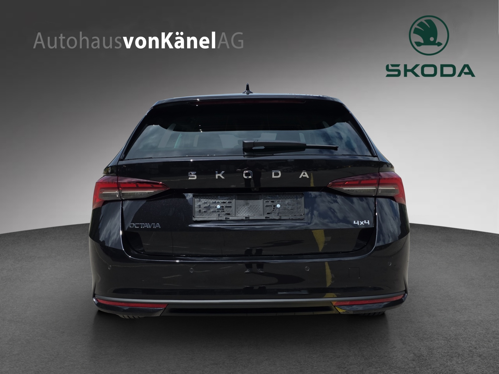 SKODA Octavia Combi 2.0 TSI DSG Selection 4x4-image-4