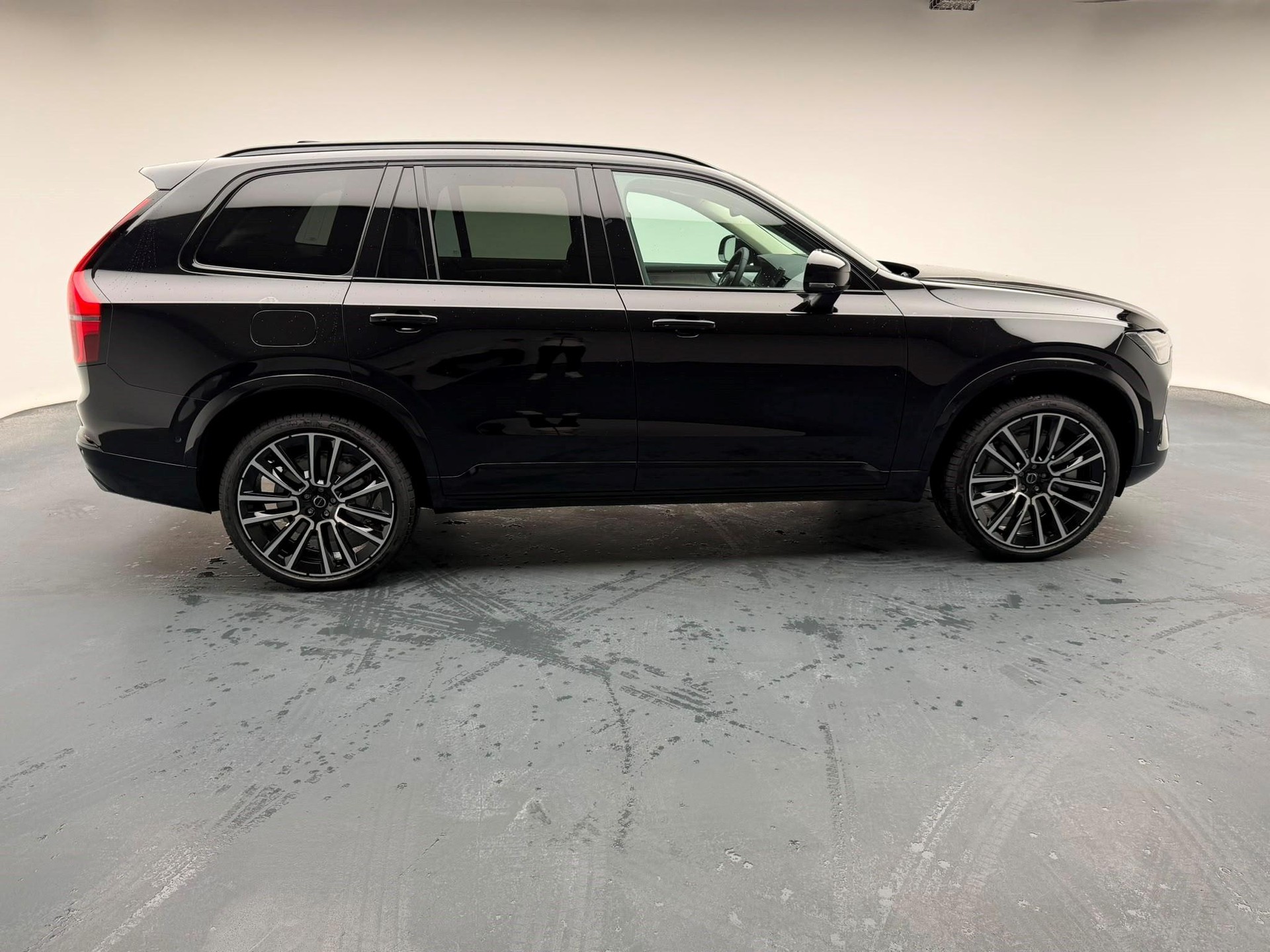 VOLVO XC90 2.0 T8 TE Ultra Dark eAWD-image-15
