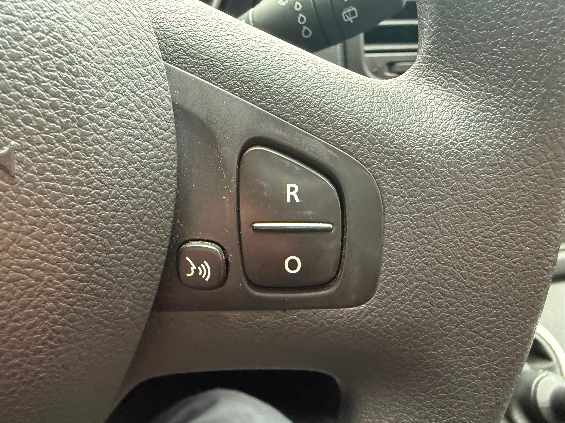 RENAULT Trafic Kaw. 3.0 t L2 H1 2.0 dCi 120 Business *Nutzlasterhöhung*-image-18