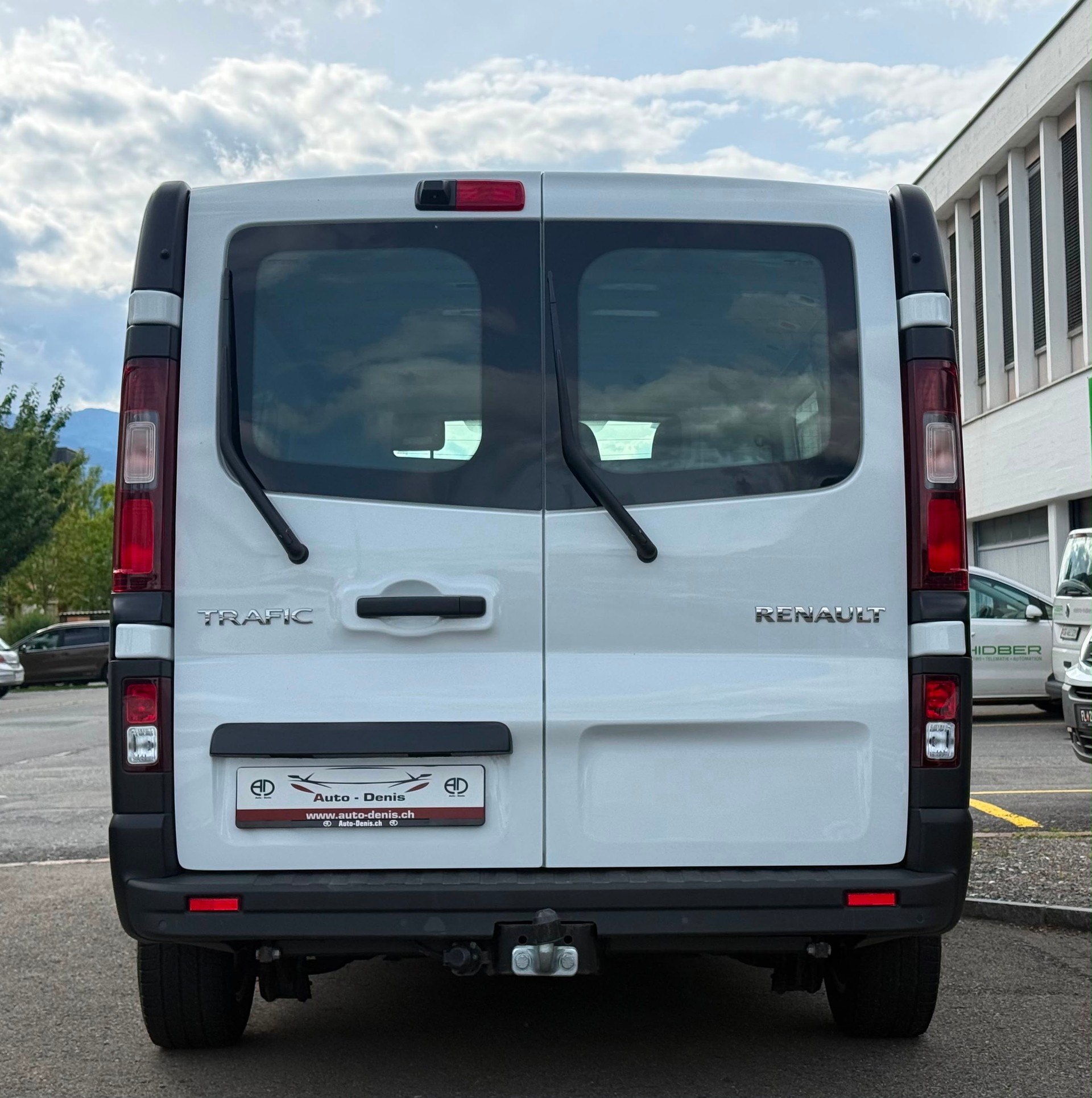 RENAULT Trafic Kaw. 3.0 t L2 H1 2.0 dCi 120 Business *Nutzlasterhöhung*-image-4