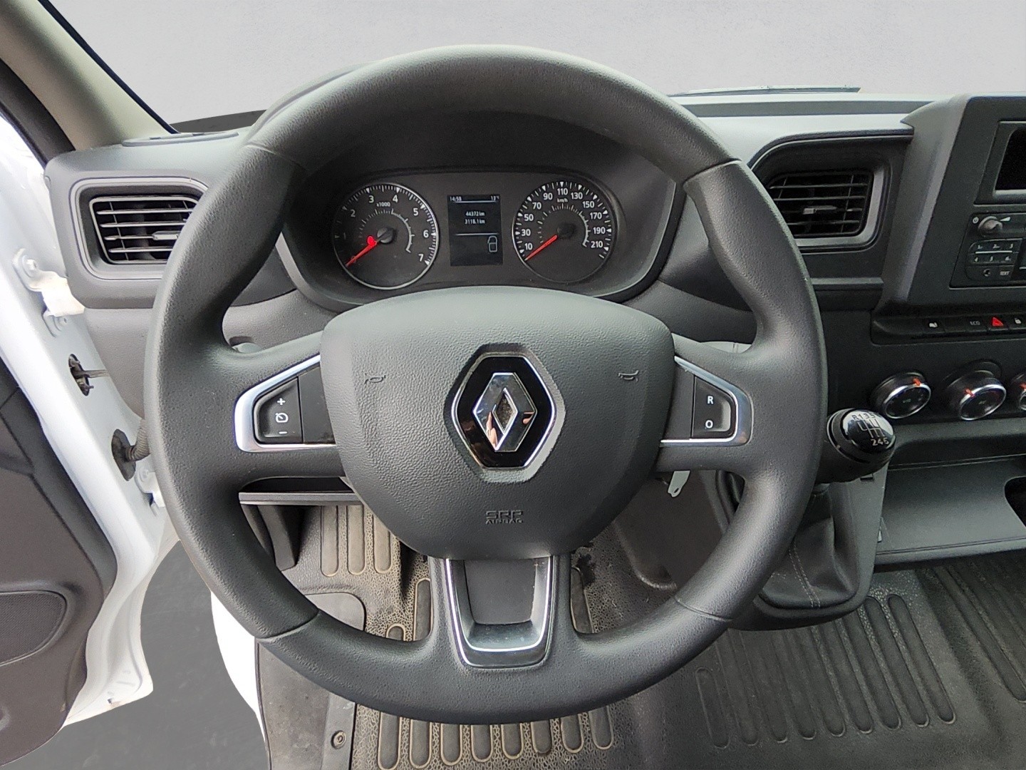 RENAULT Master T35 2.3 Blue dCi 150 L2H2-image-9