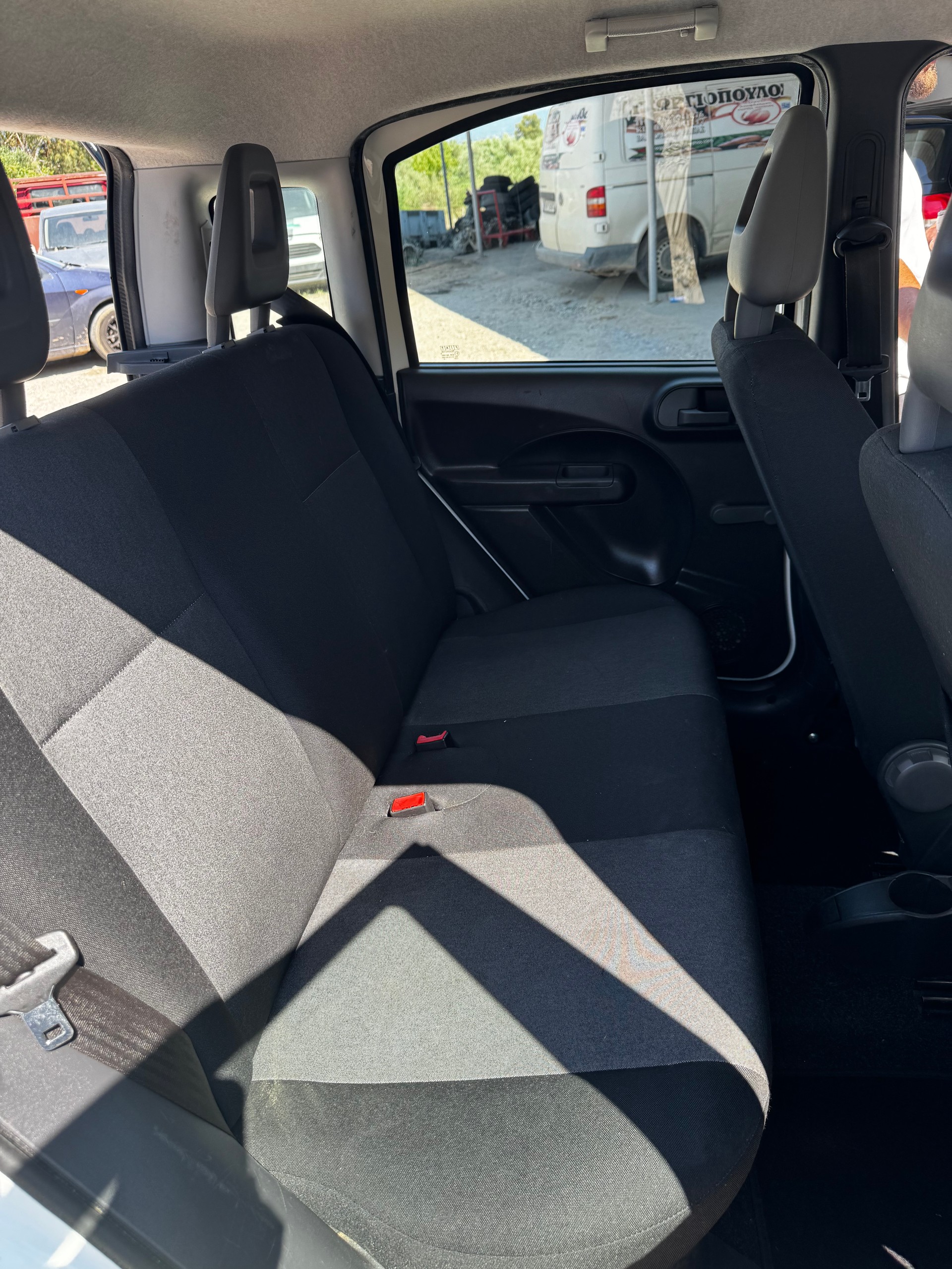 FIAT Panda 1.2 Climbing 4x4 (Kleinwagen)-image-5