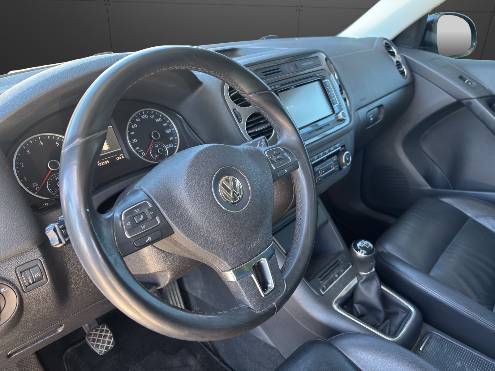 VW Tiguan 2.0 TSI Sport&Style 4Motion-image-4