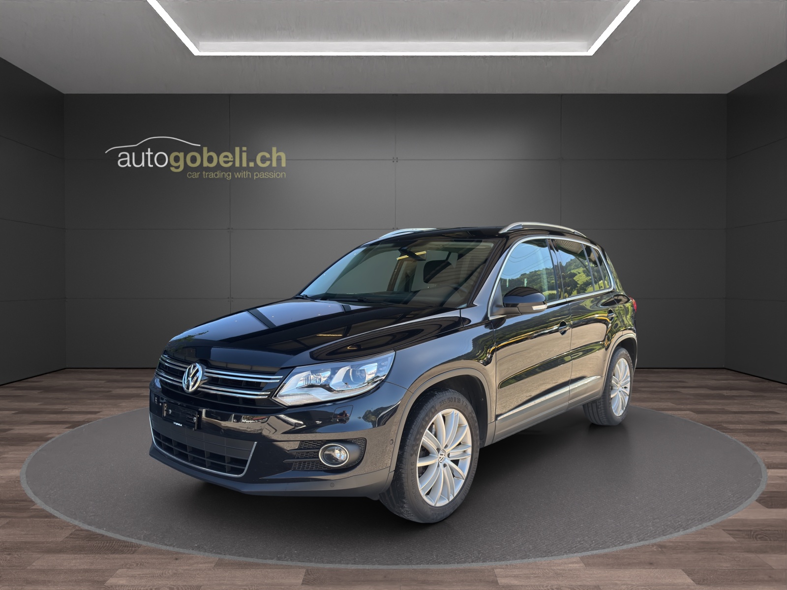 VW Tiguan 2.0 TSI Sport&Style 4Motion-image-0
