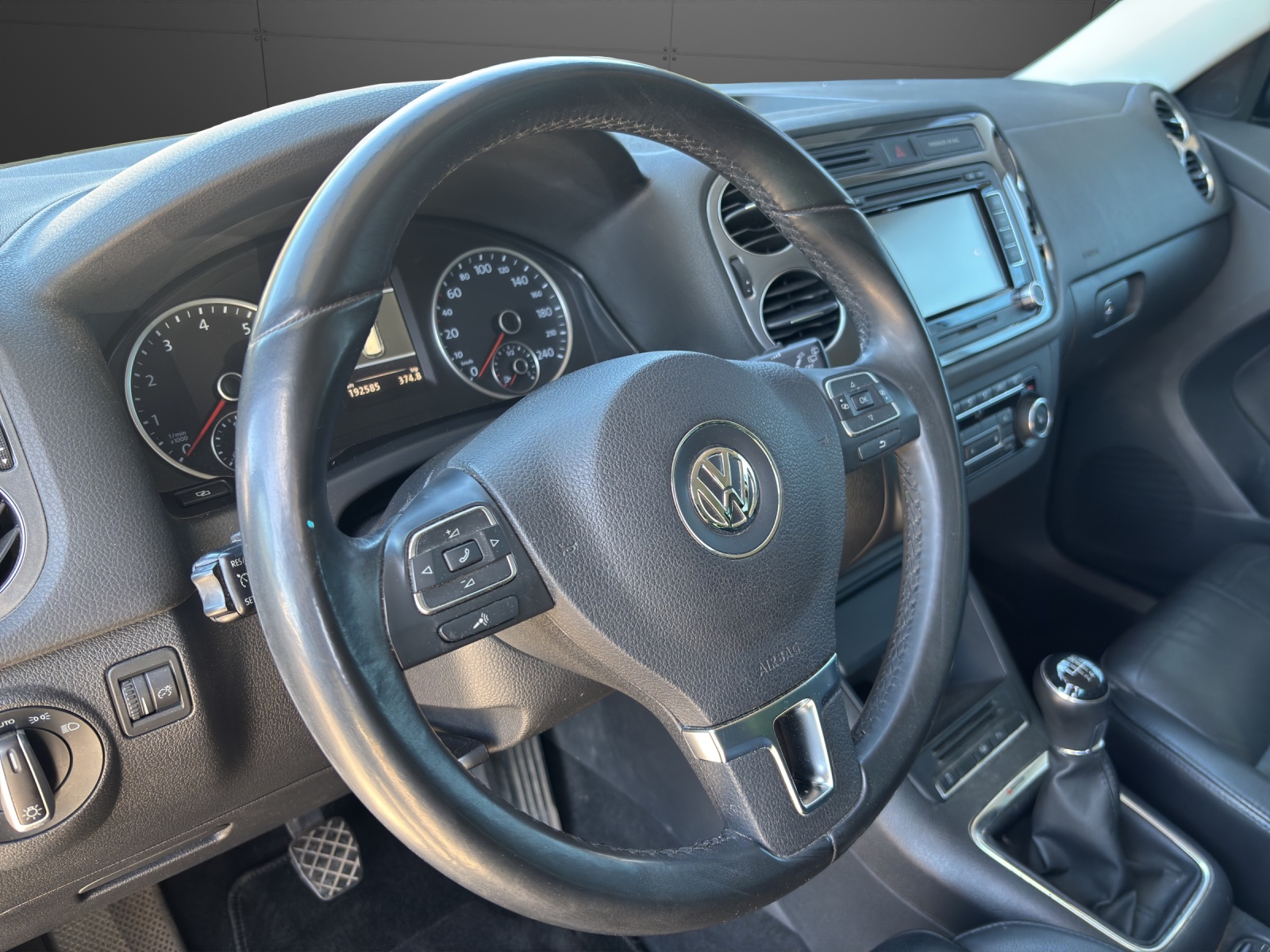VW Tiguan 2.0 TSI Sport&Style 4Motion-image-3