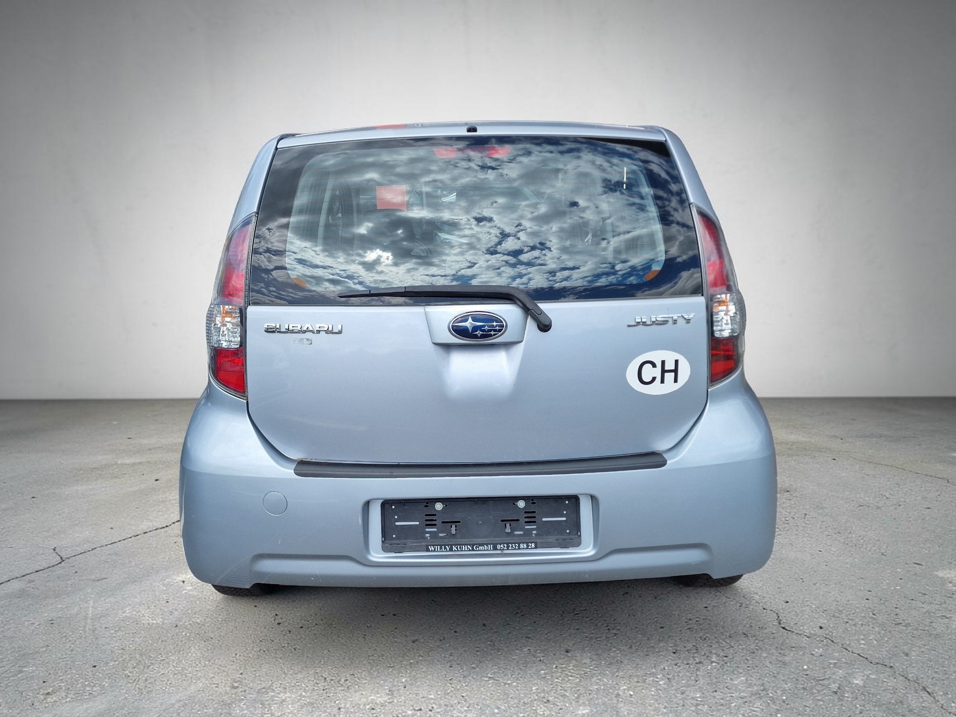 SUBARU Justy 1.0 12Mt Gara Neu MFK 8x Alu-image-2