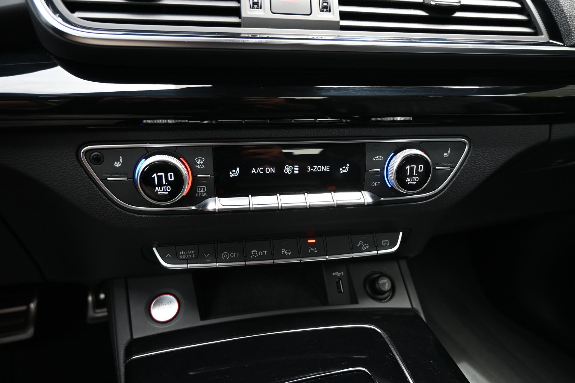 AUDI SQ5 Sportback 3.0 V6 TDI quattro tiptronic 342PS-image-18
