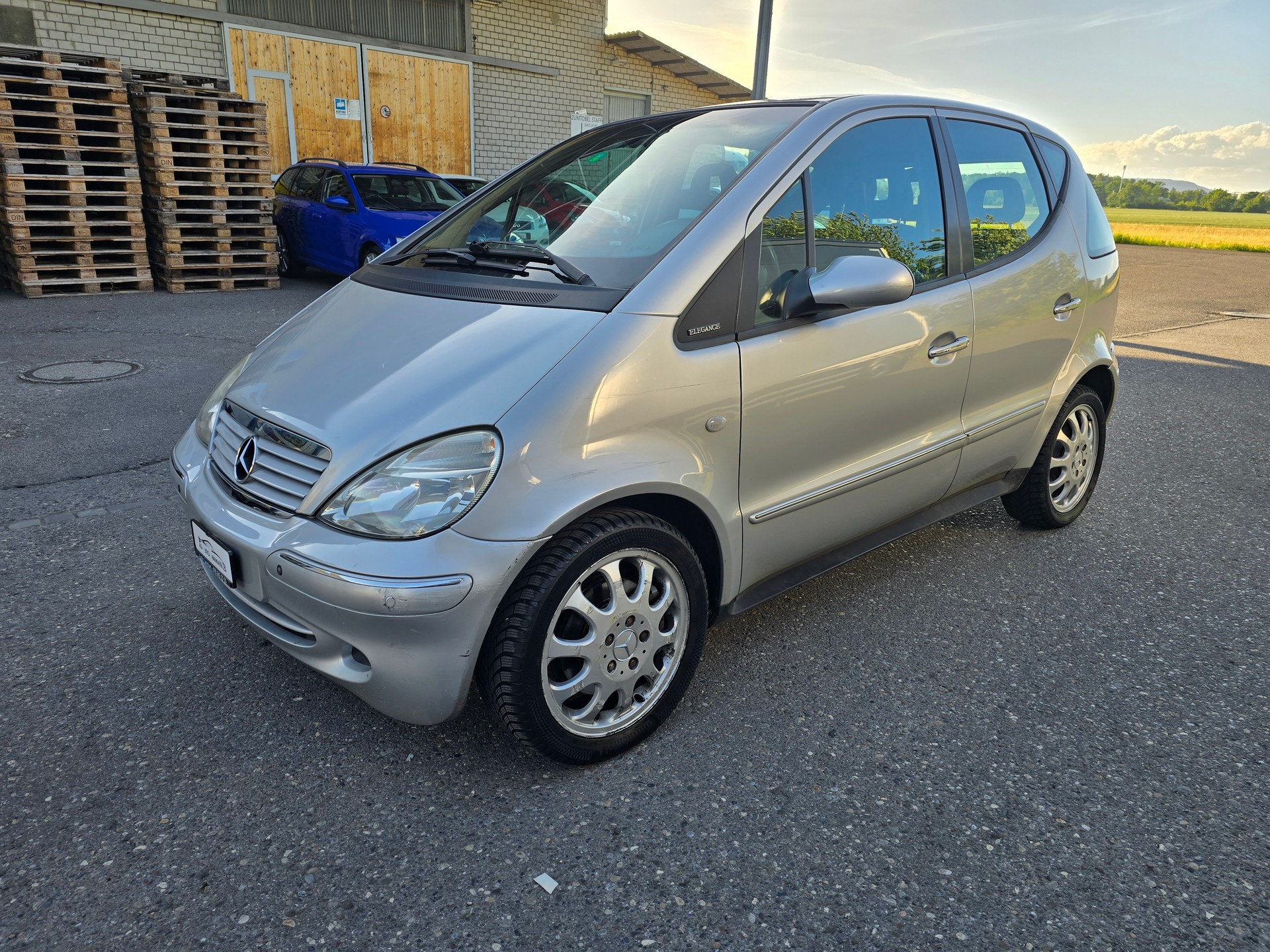 MERCEDES-BENZ A 190 Elégance-image-2
