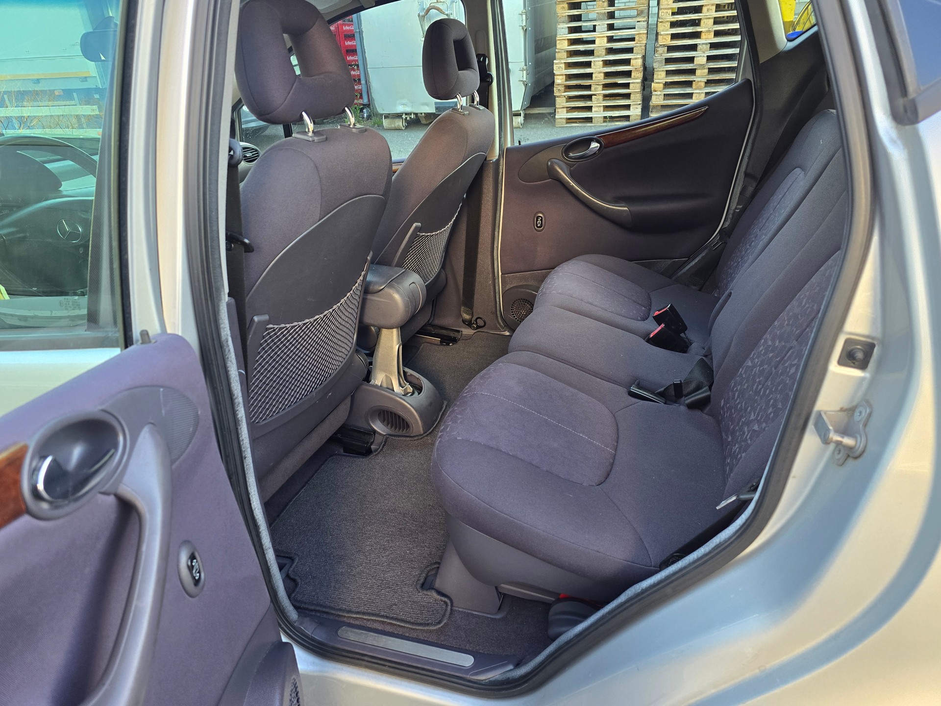 MERCEDES-BENZ A 190 Elégance-image-14