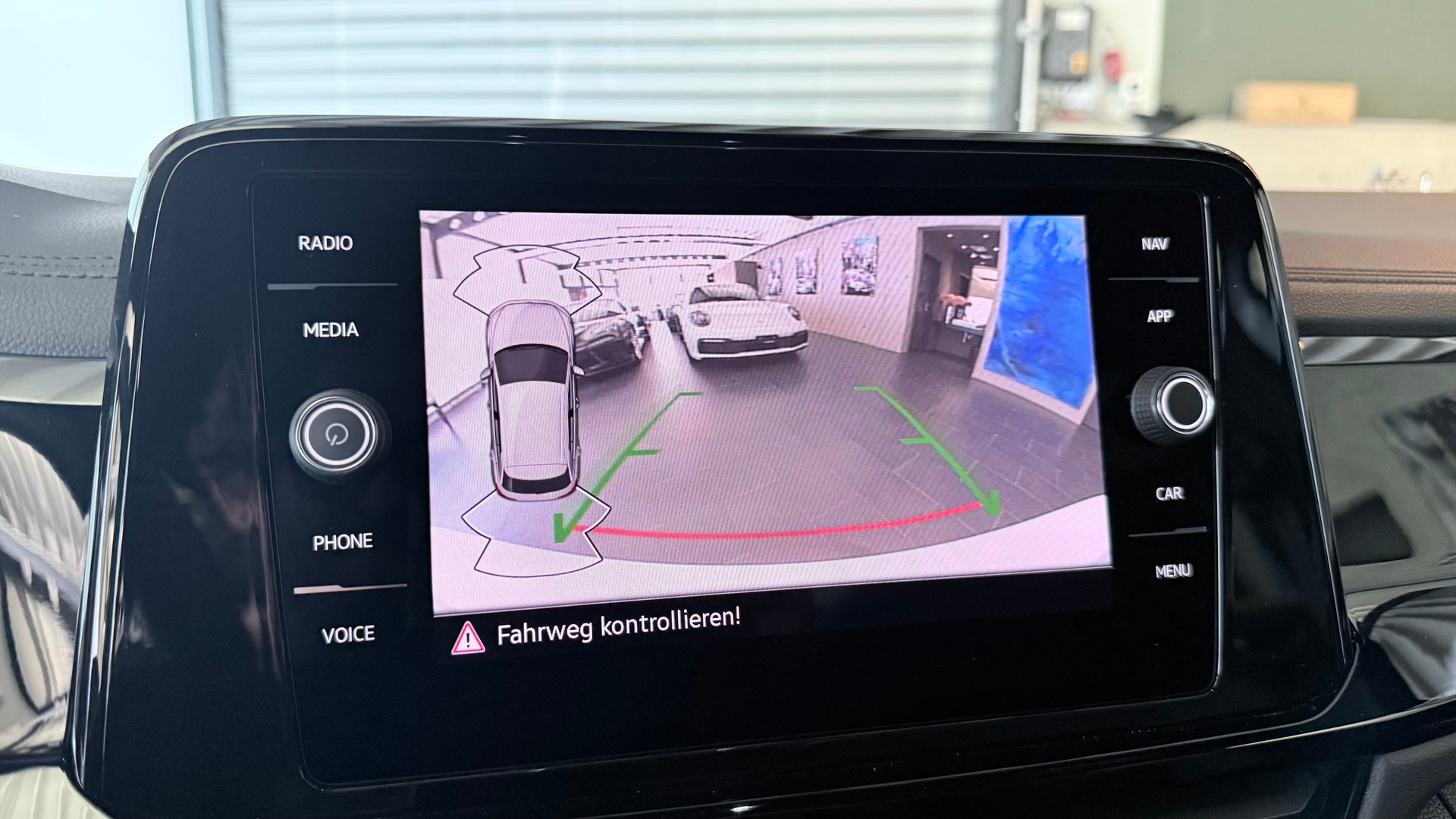 VW T-Roc 2.0 TSI R-Line DSG 4motion-image-12