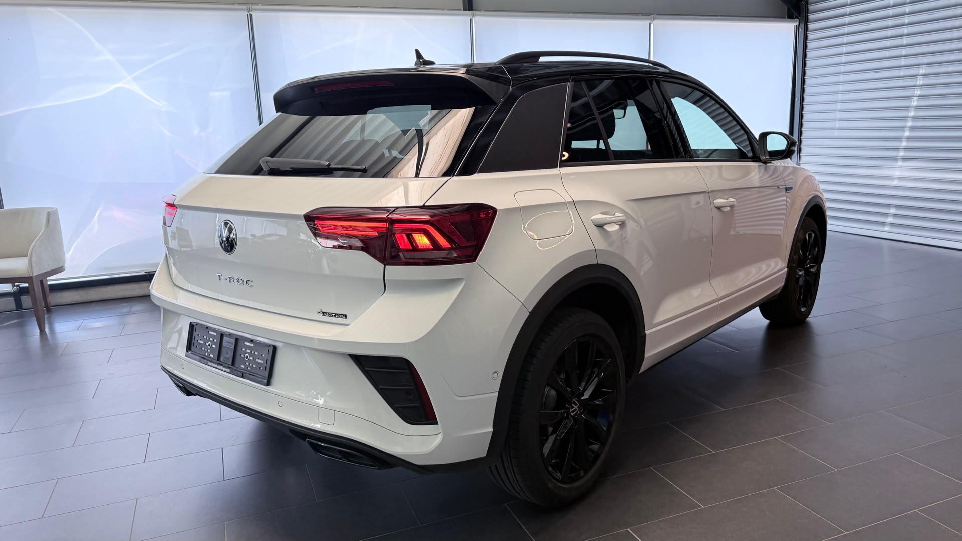 VW T-Roc 2.0 TSI R-Line DSG 4motion-image-17