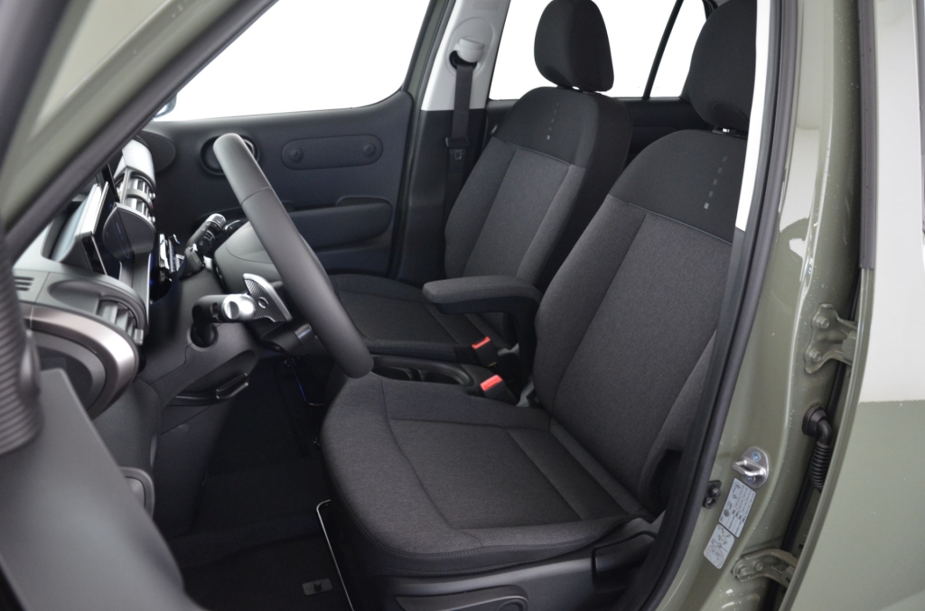 HYUNDAI Inster 49kWh Luxury-image-12