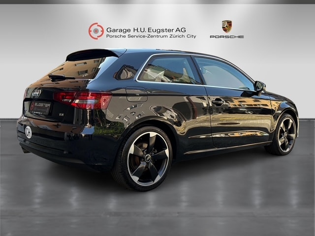AUDI A3 2.0 TDI Attraction-image-4