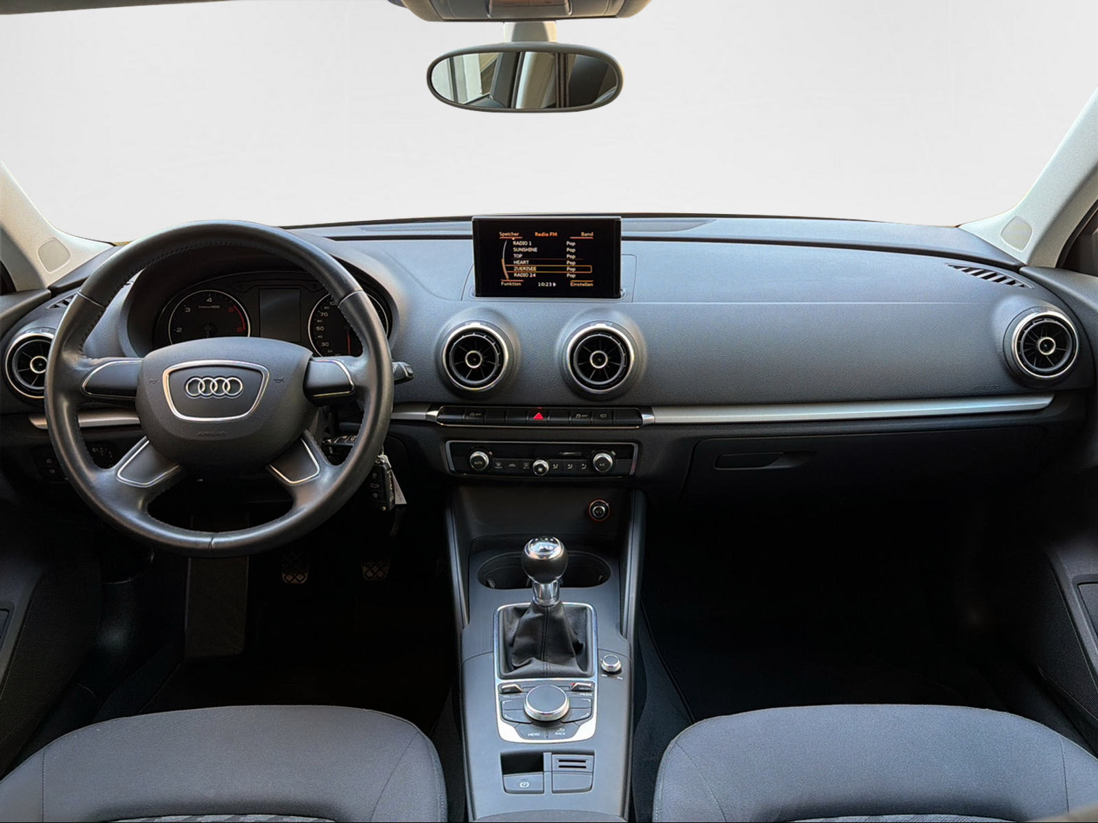AUDI A3 2.0 TDI Attraction-image-5
