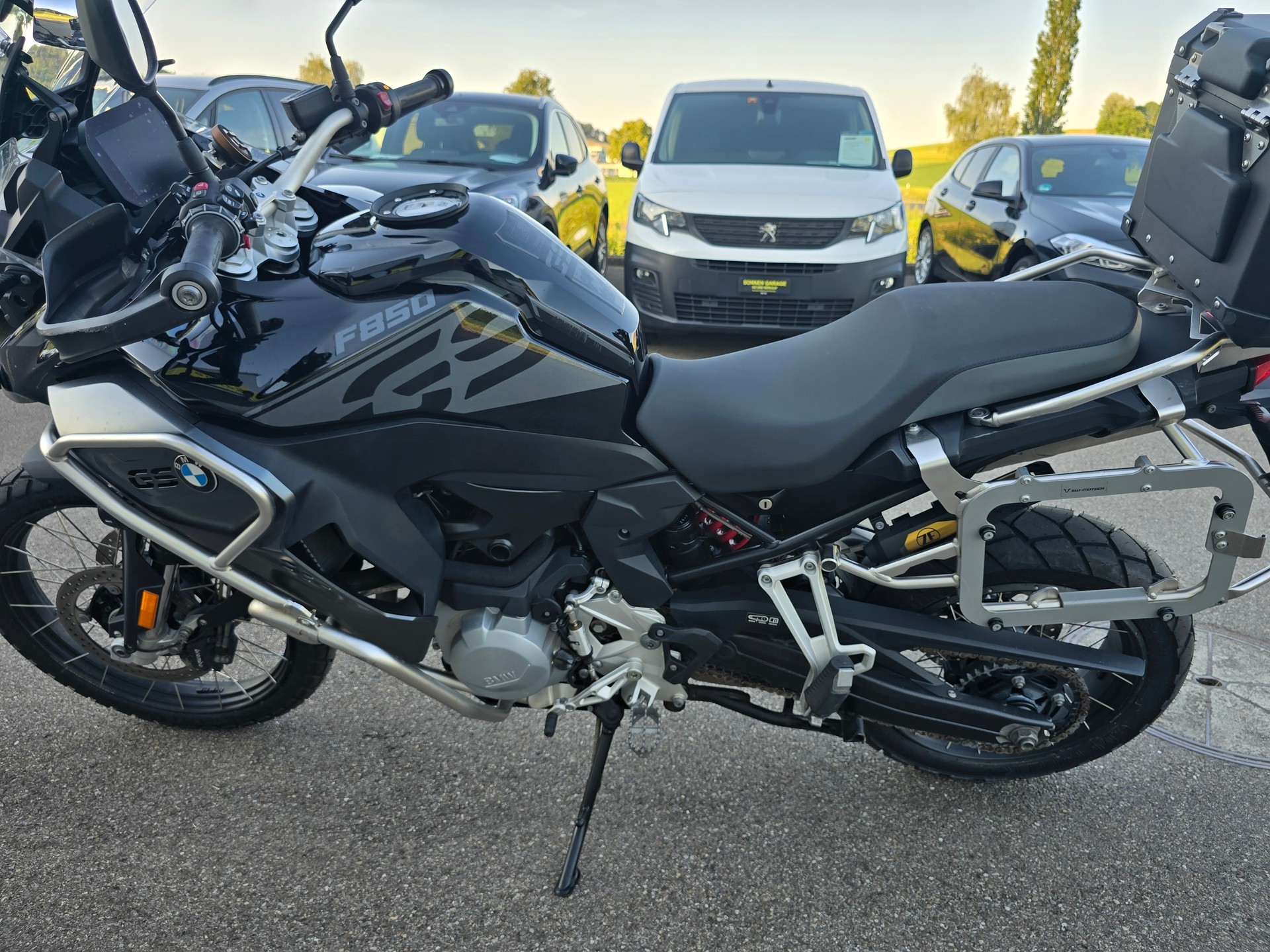 BMW F 850 GS Adventure (35kW)-image-2