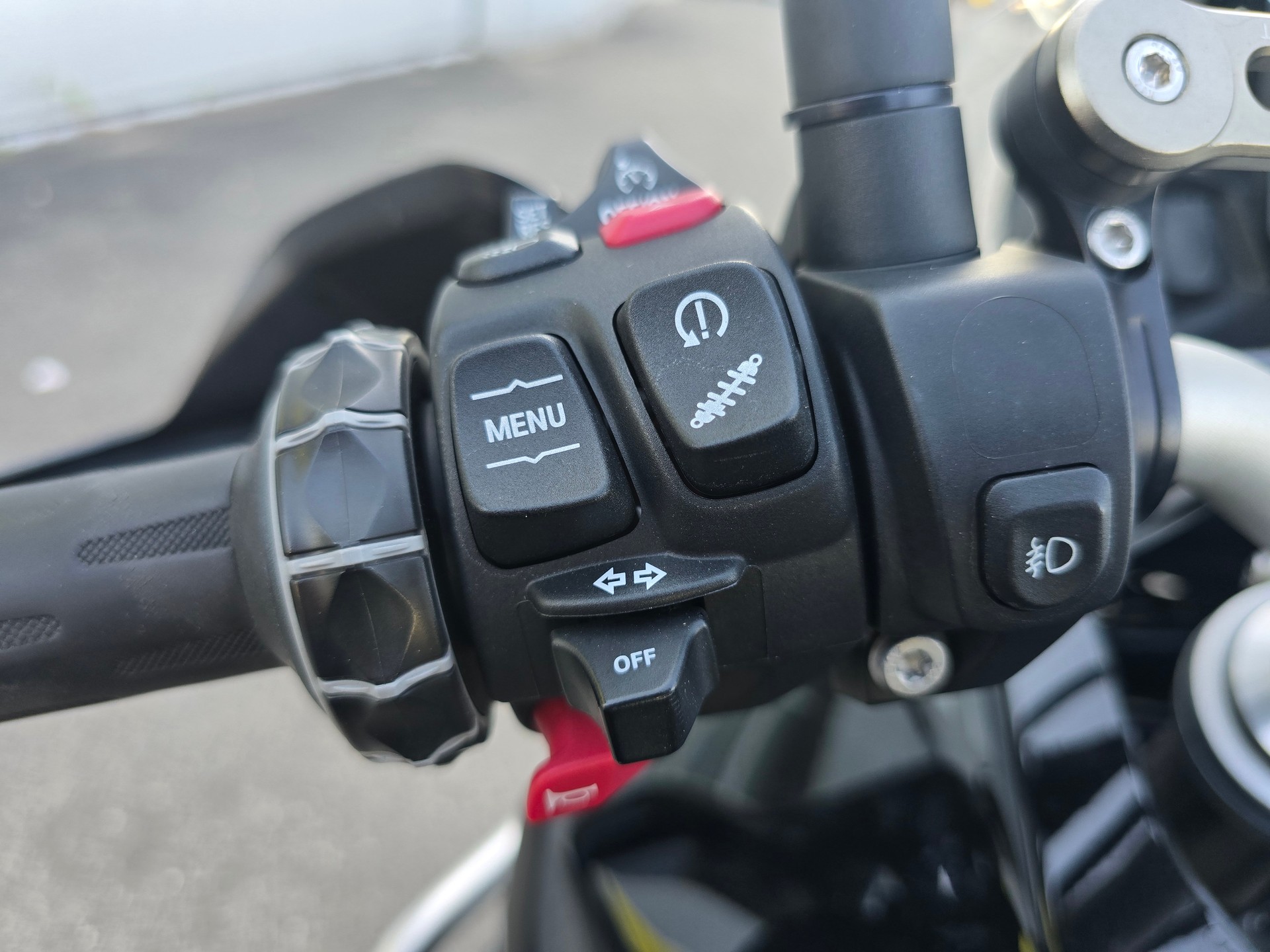 BMW F 850 GS Adventure (35kW)-image-4