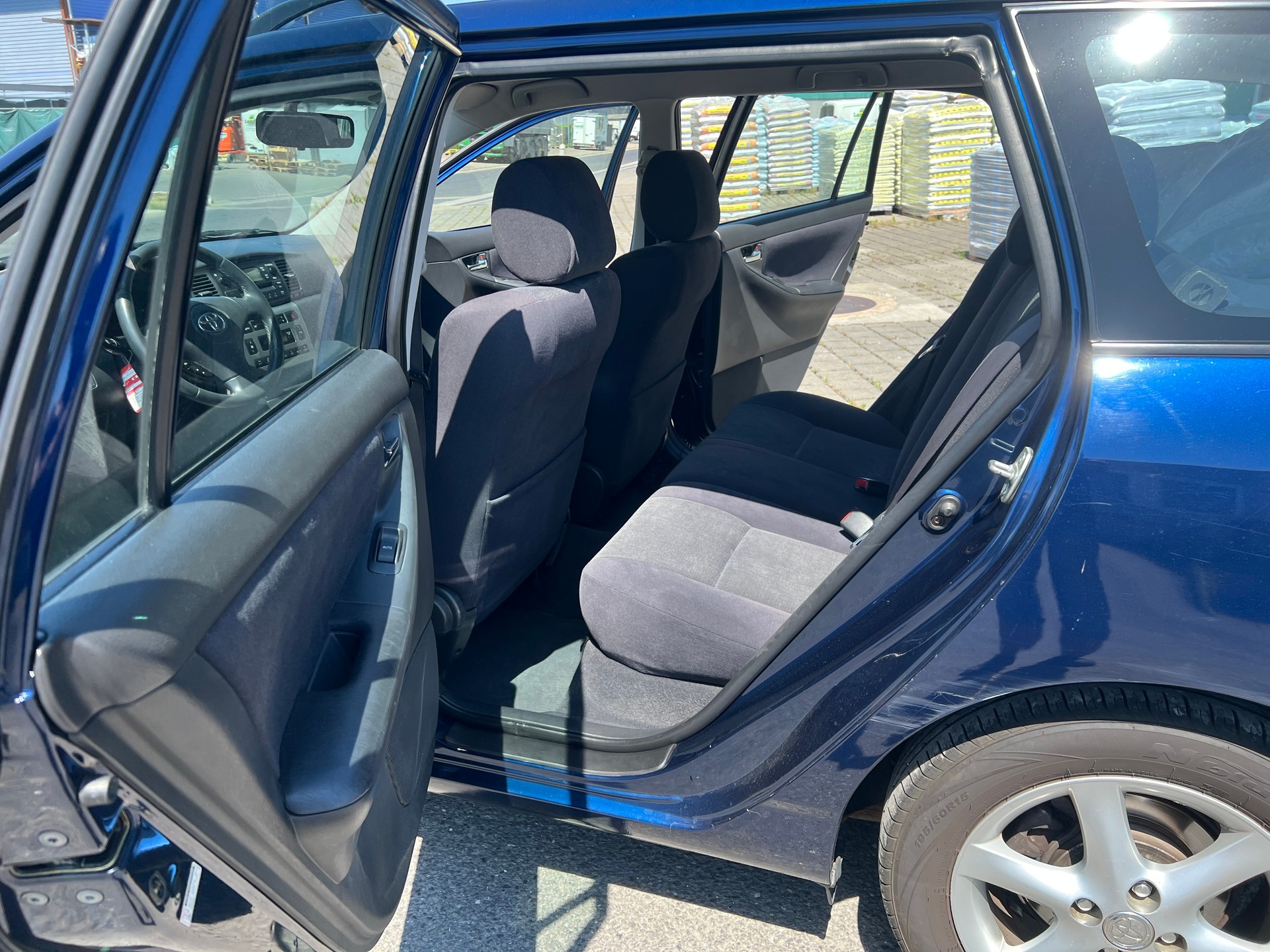 TOYOTA Corolla Wagon 1.6 Linea Sol-image-9