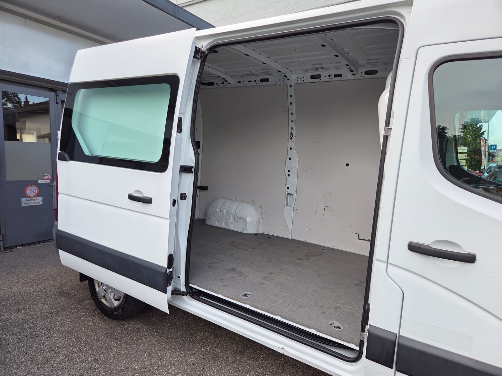 RENAULT Master T35 2.3dCi 125 L2H2-image-13
