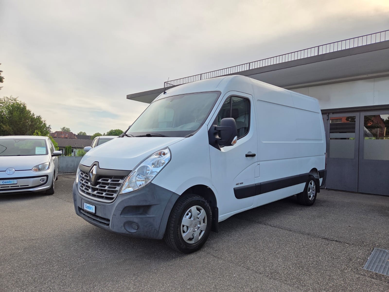 RENAULT Master T35 2.3dCi 125 L2H2-image-0